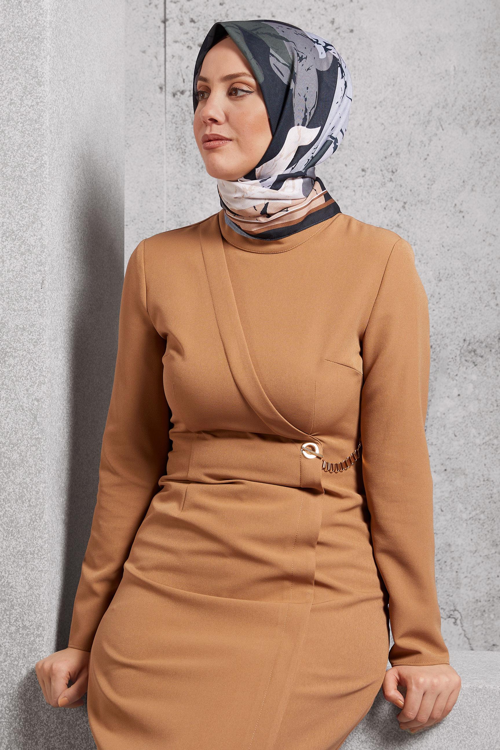 Tesettür giyim GRİ  ALVİNA DESENLİ EŞARP 8506