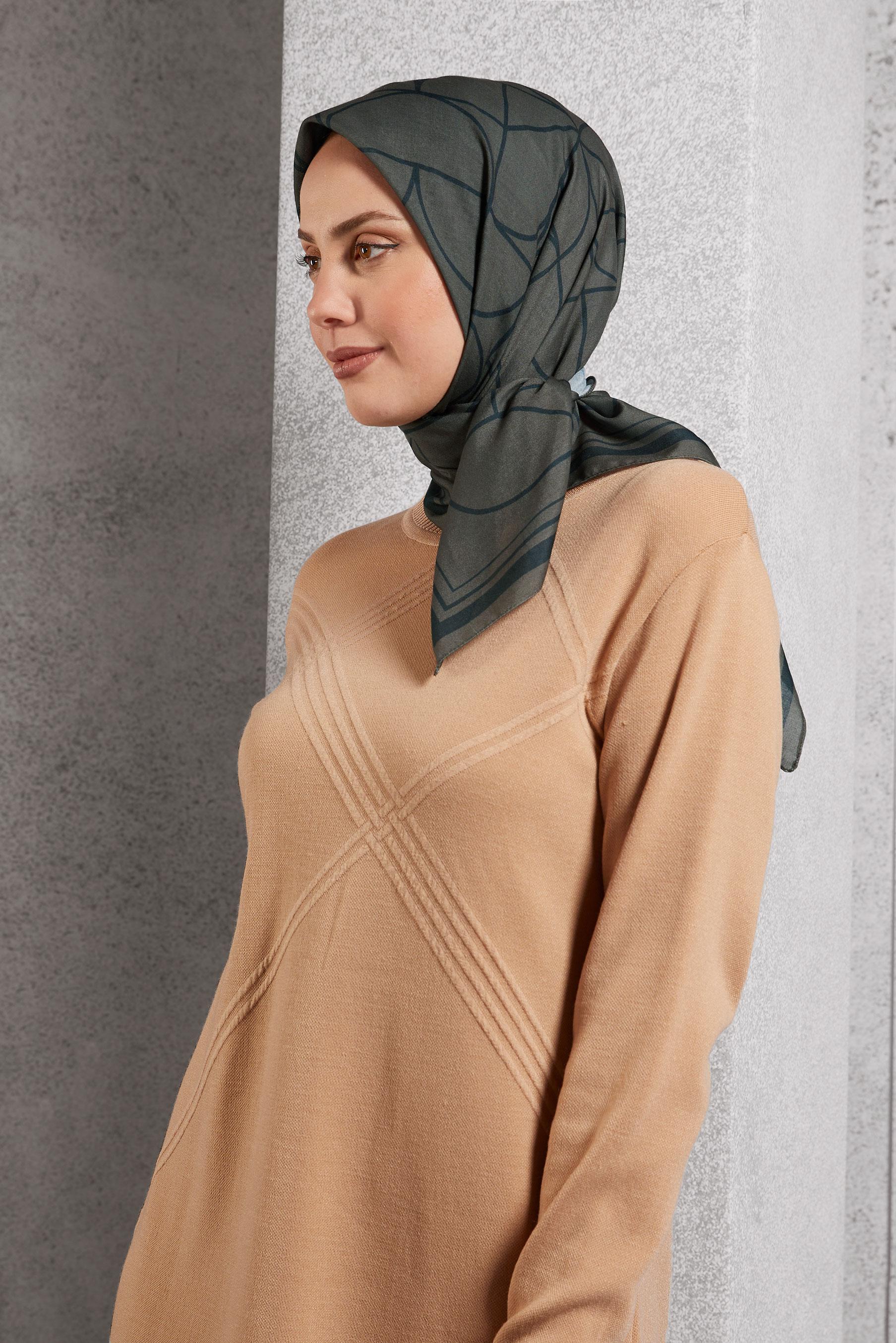 Tesettür giyim VİZON ALVİNA DESENLİ EŞARP 8507