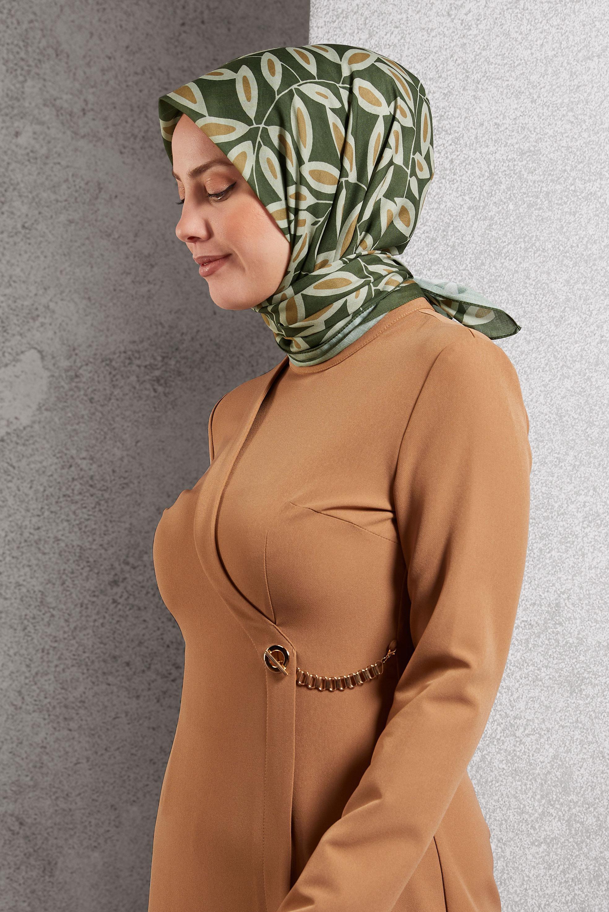 Tesettür giyim HAKİ ALVİNA DESENLİ EŞARP 8508