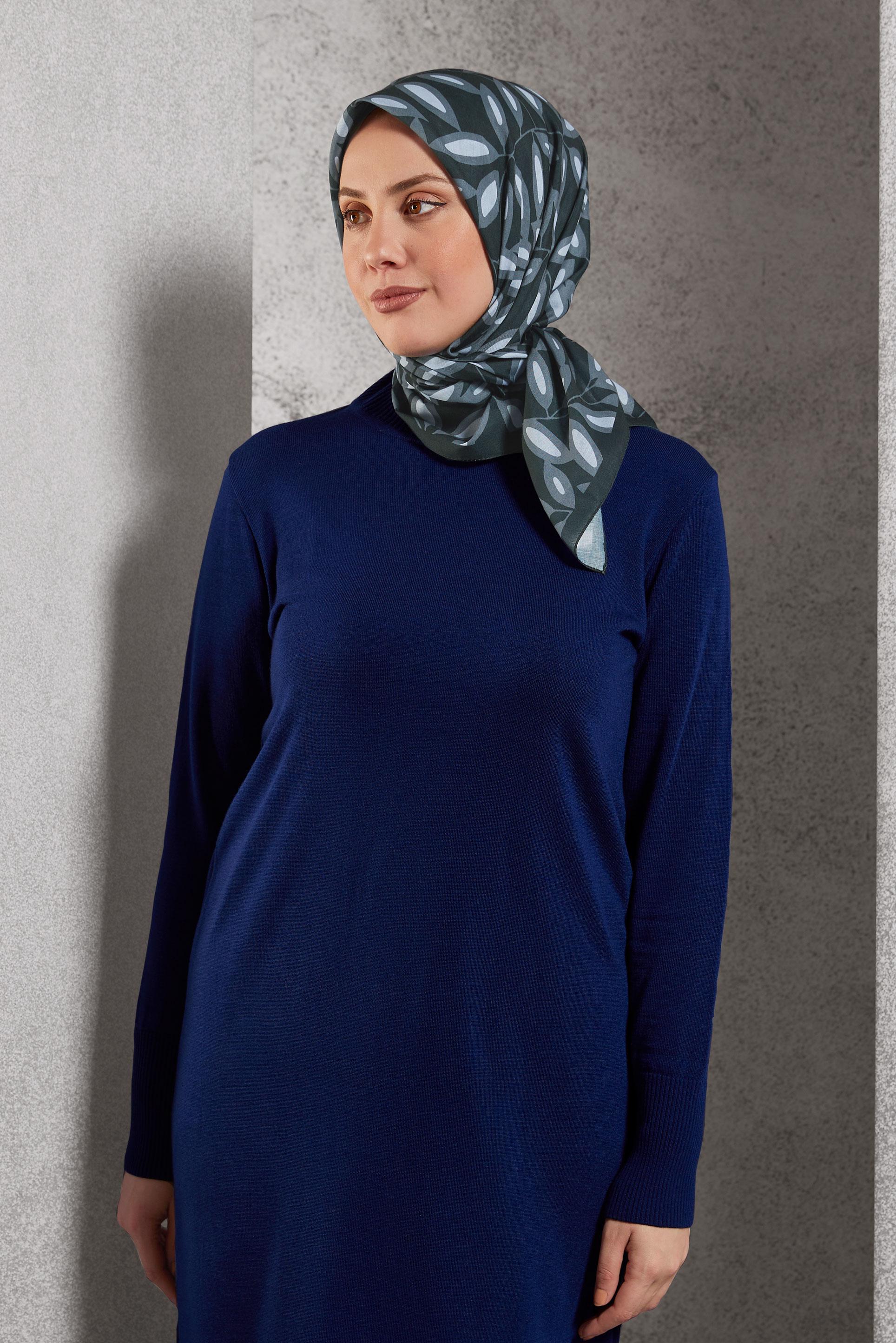 Tesettür giyim GRİ ALVİNA DESENLİ EŞARP 8508