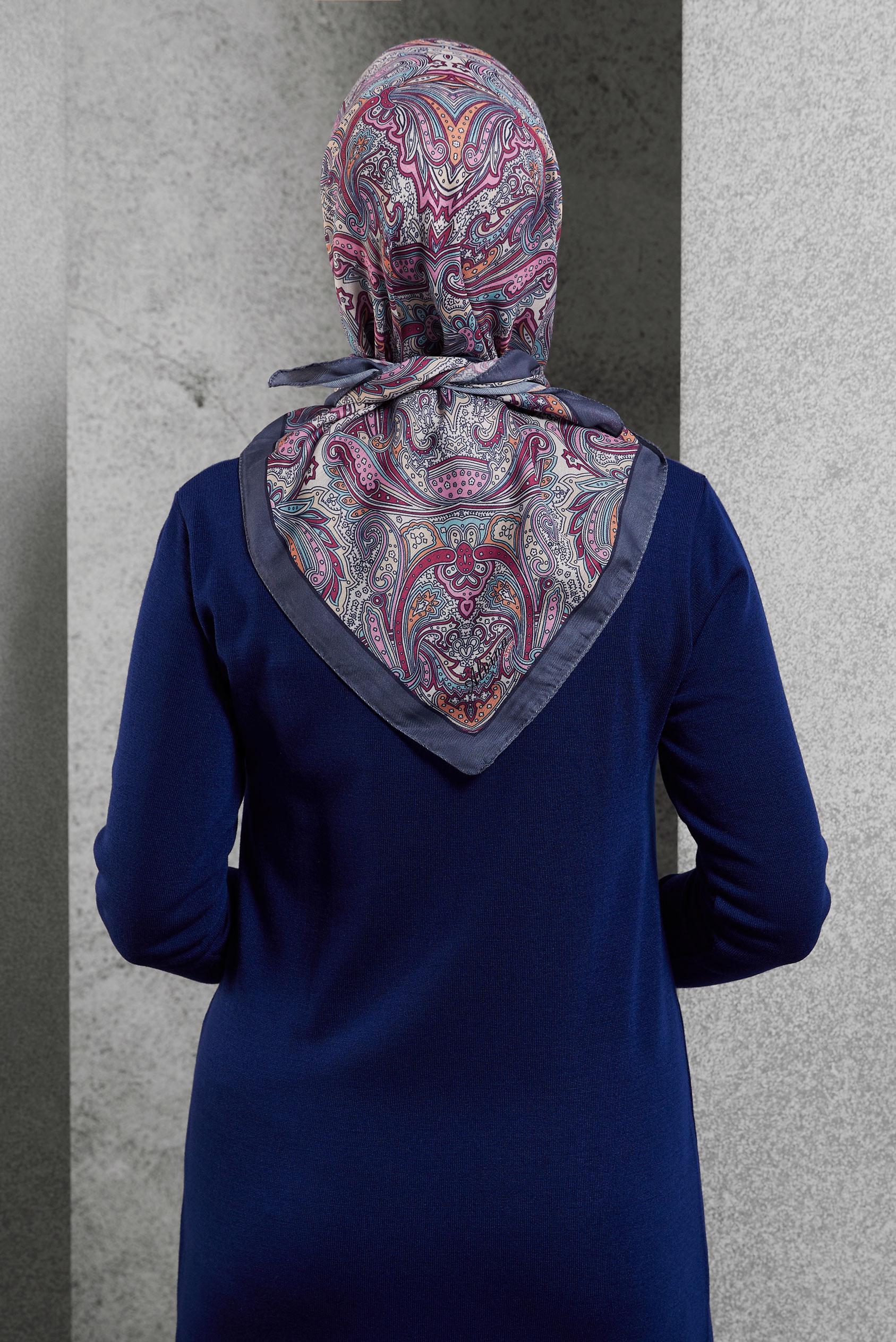 Tesettür giyim FUŞYA ALVİNA DESENLİ EŞARP 8515