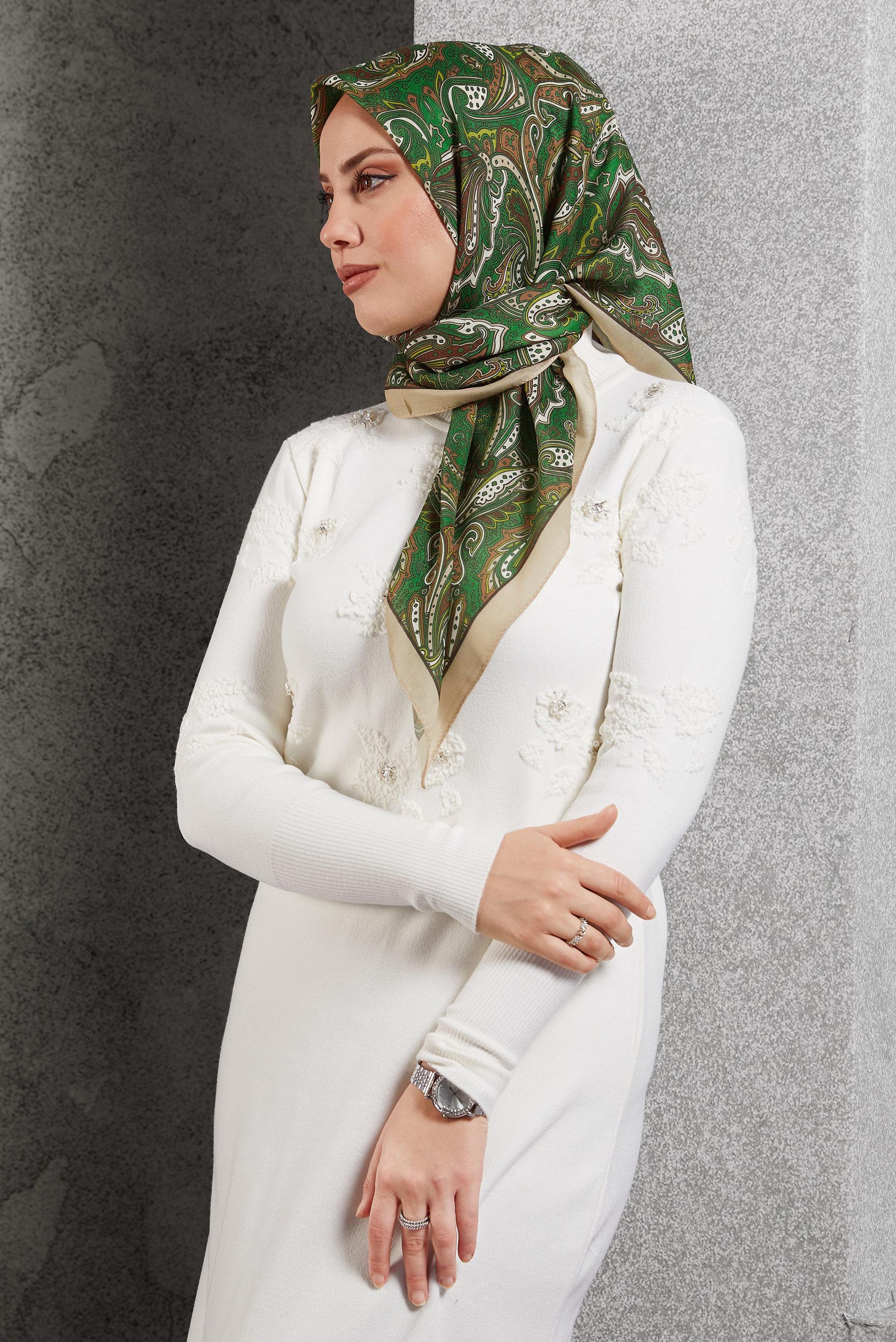 Tesettür giyim YEŞİL ALVİNA DESENLİ EŞARP 8515