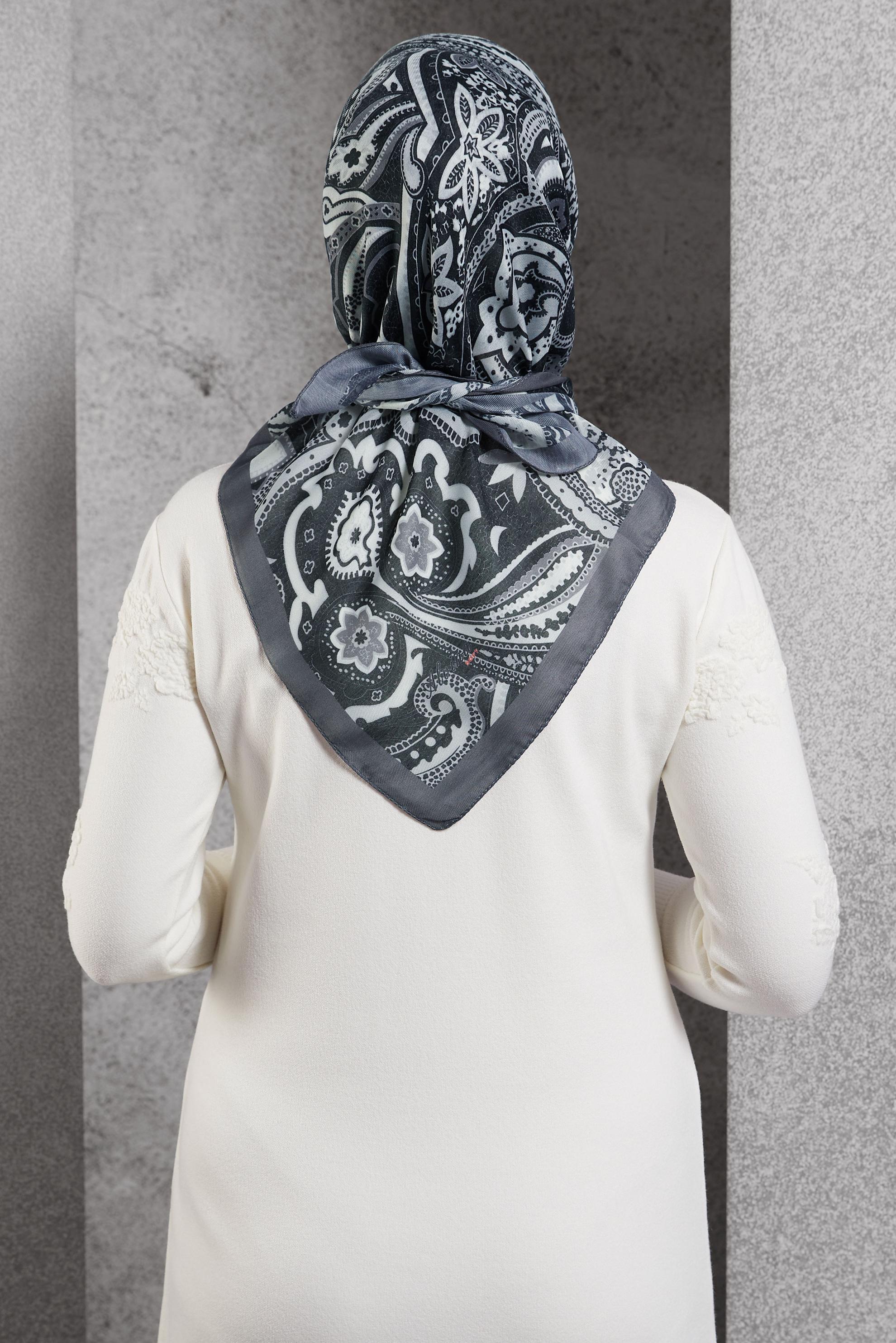 Tesettür giyim SİYAH ALVİNA DESENLİ EŞARP 8516