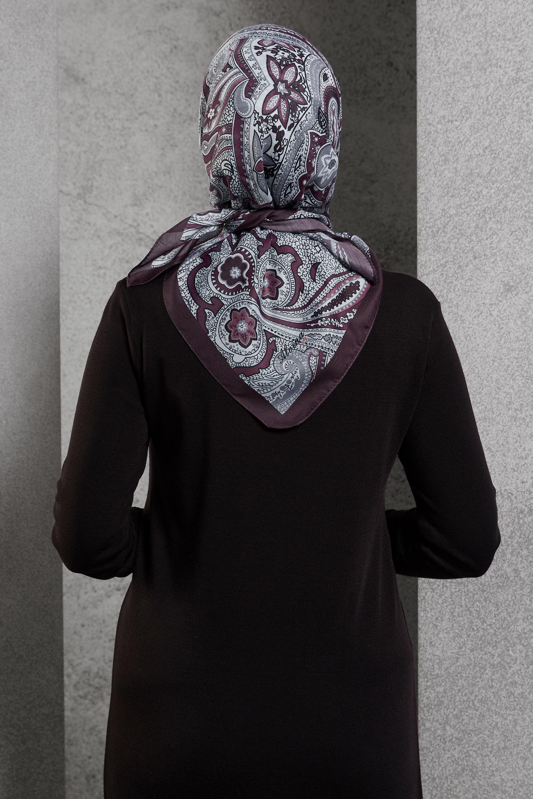 Tesettür giyim MÜRDÜM ALVİNA DESENLİ EŞARP 8516