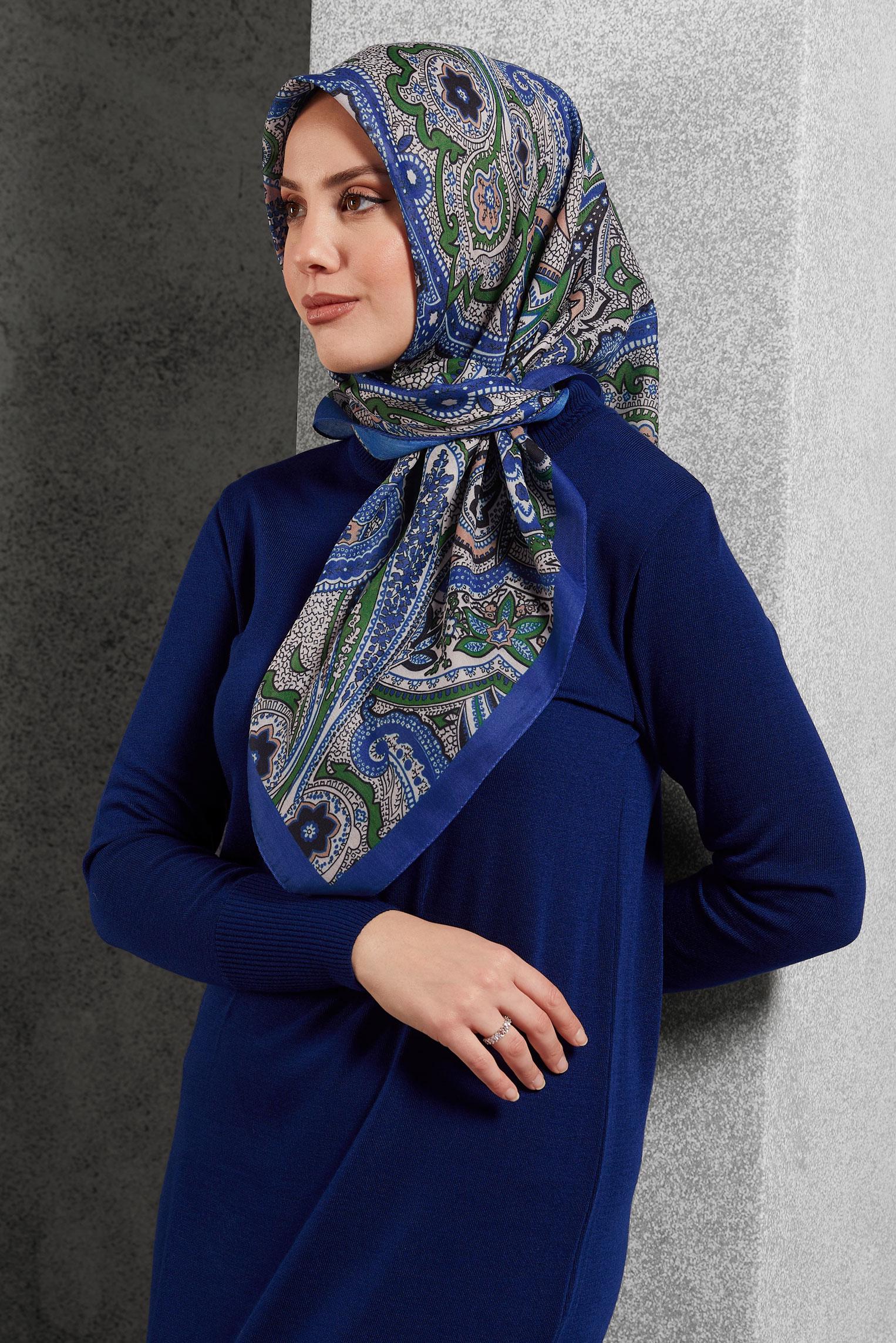 Tesettür giyim LACİVERT ALVİNA DESENLİ EŞARP 8516