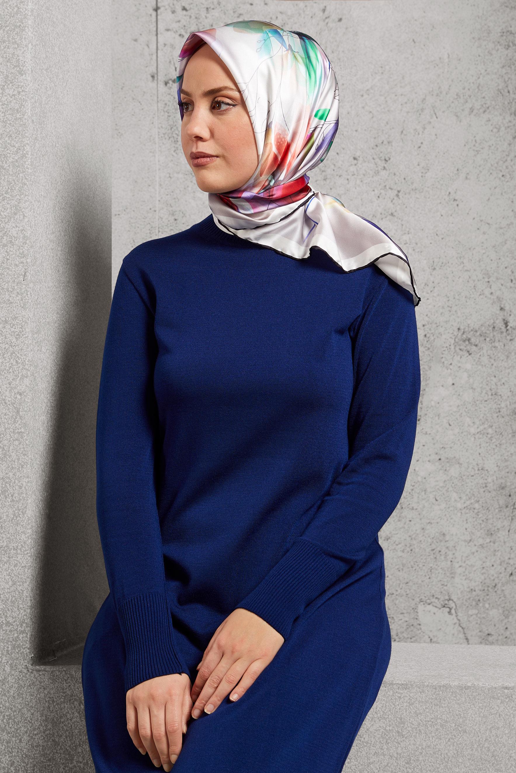 Tesettür giyim SİYAH ALVİNA DESENLİ EŞARP 8520