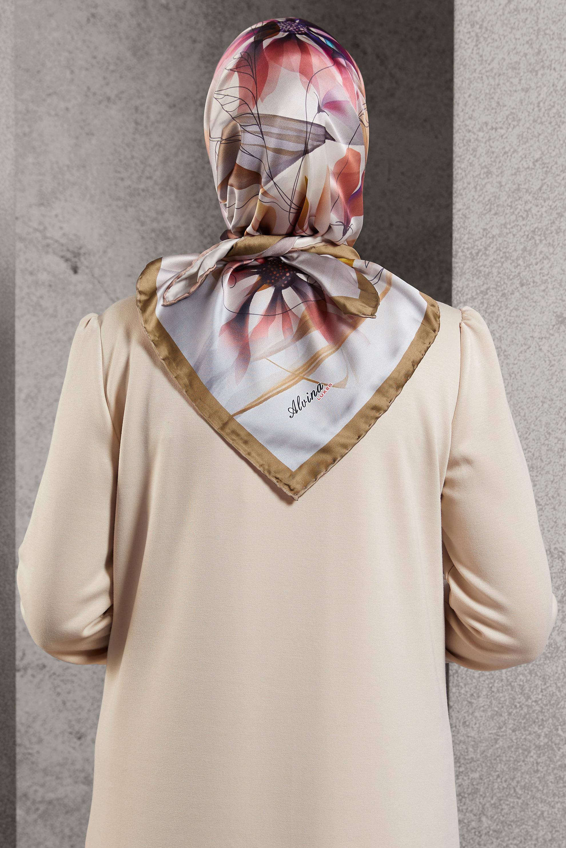 Tesettür giyim BEJ ALVİNA DESENLİ EŞARP 8520