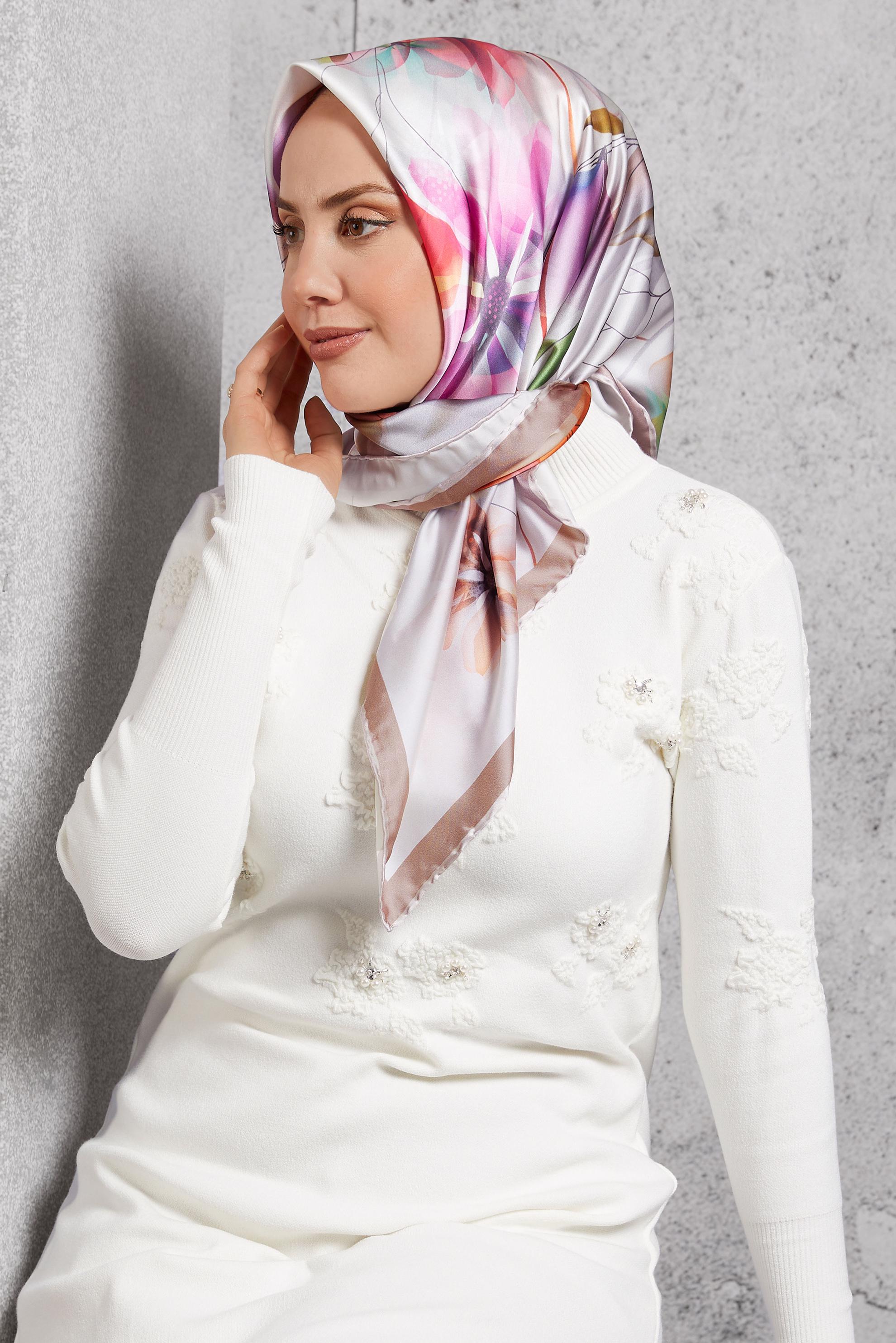 Tesettür giyim BEJ ALVİNA DESENLİ EŞARP 8520