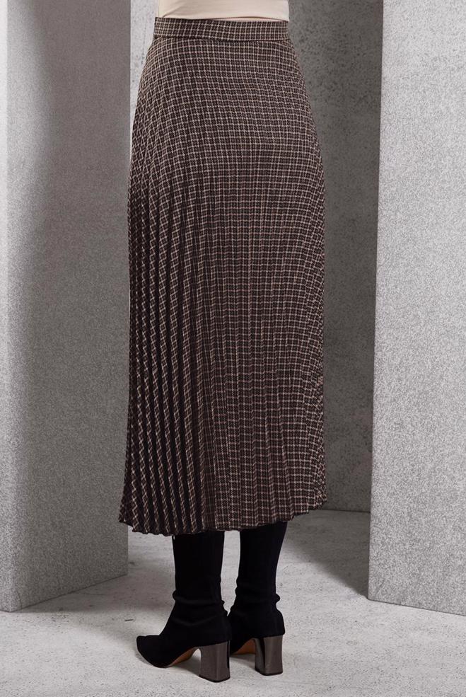 Tesettür giyim SİYAH PİLİSELİ TESETTÜR ETEK 60627 - ALVİNA