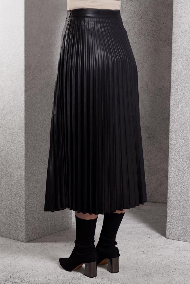 Tesettür giyim SİYAH PİLİSELİ SUNİ DERİ ETEK 60634 - ALVİNA