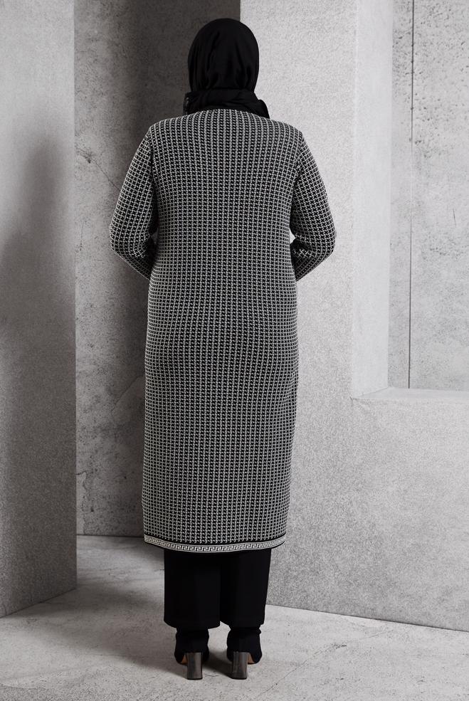 Tesettür giyim SİYAH DESENLİ TRİKO HIRKA 20605 - ALVİNA