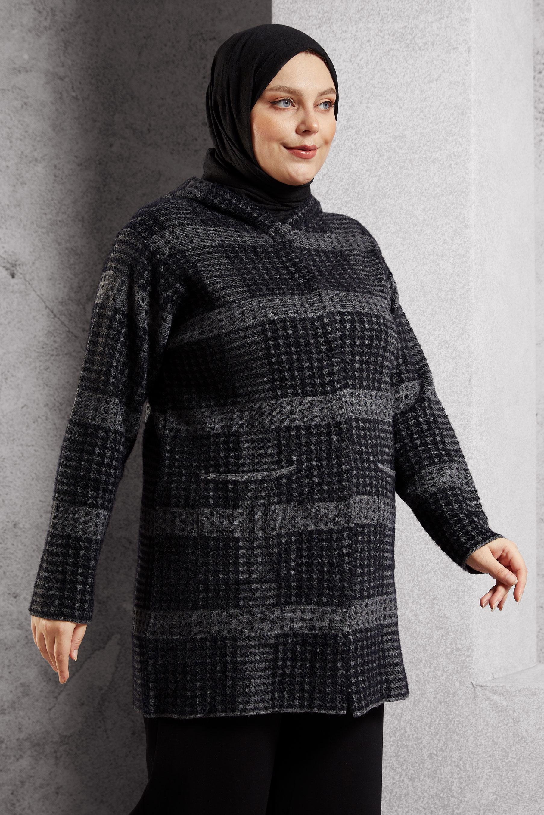 Tesettür giyim GRİ KAPÜŞONLU TRİKO HIRKA 20617