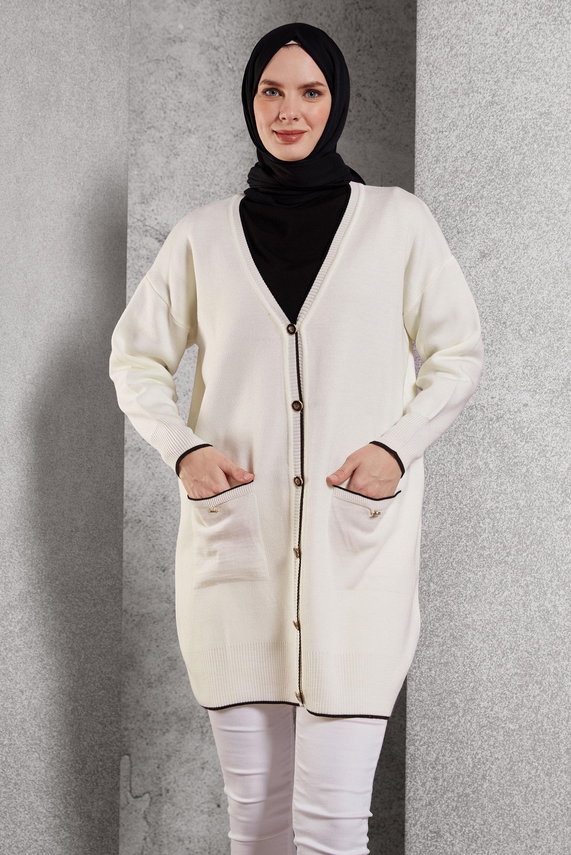 Tesettür giyim BEYAZ TRİKO HIRKA 44997