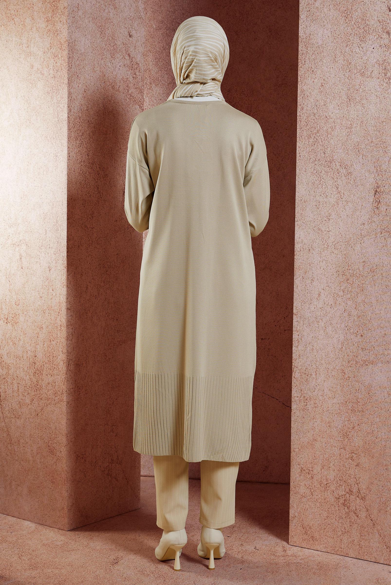 Tesettür giyim BEJ UZUN TRİKO HIRKA 45000