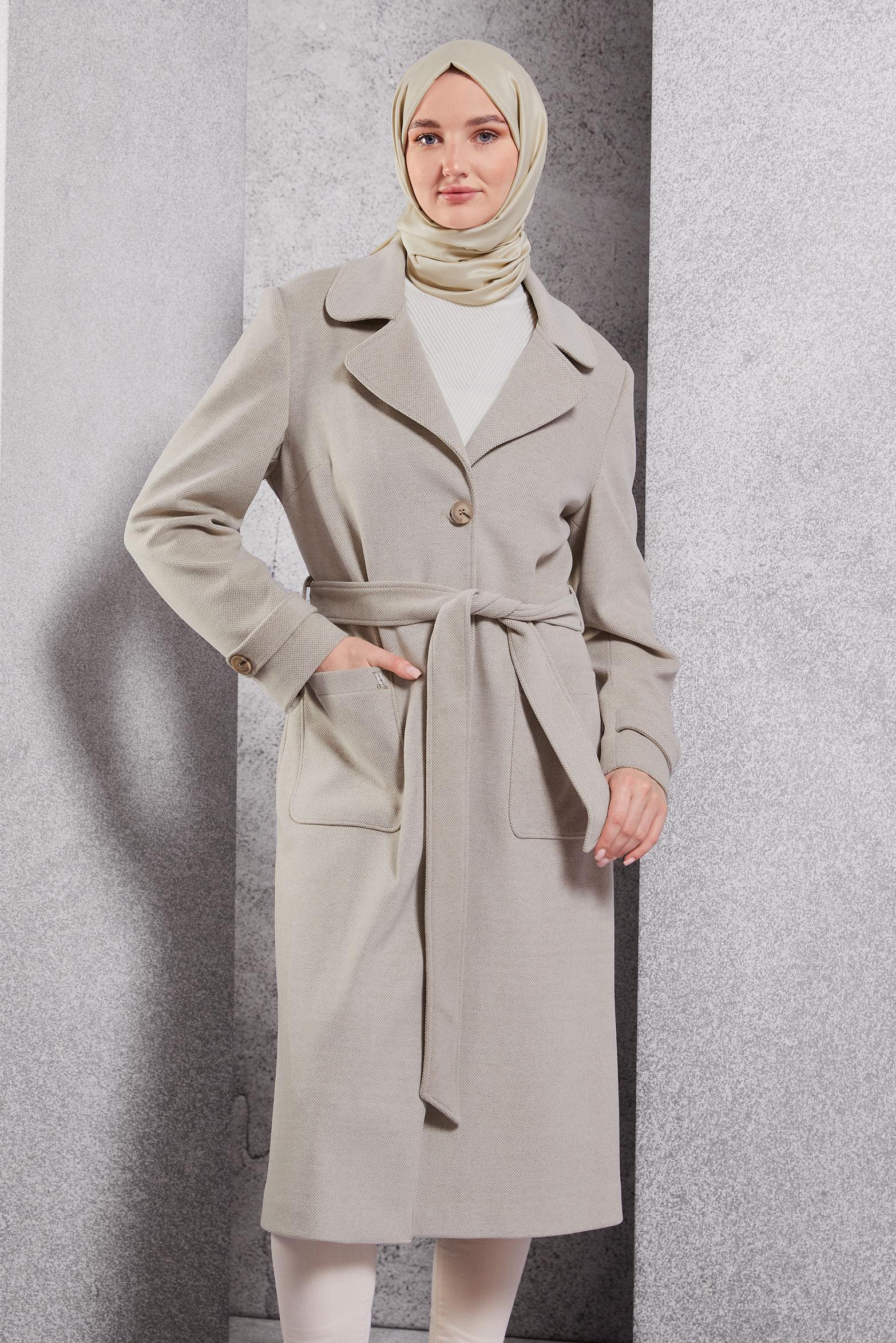 Tesettür giyim BEJ KUŞAKLI KABAN 90500