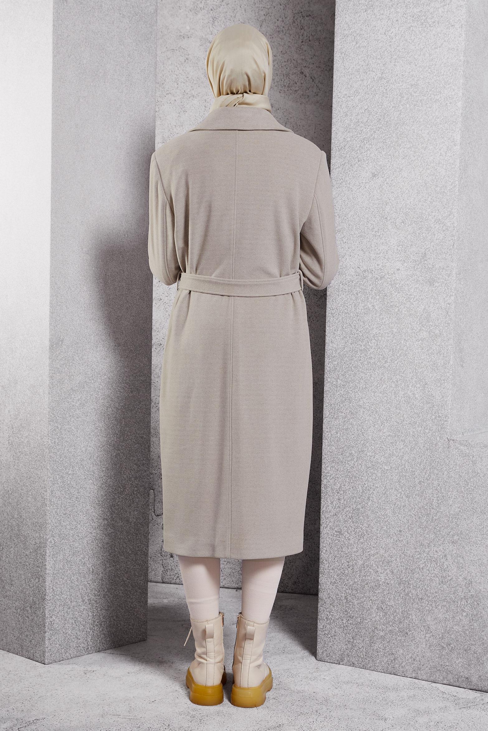 Tesettür giyim BEJ KUŞAKLI KABAN 90500