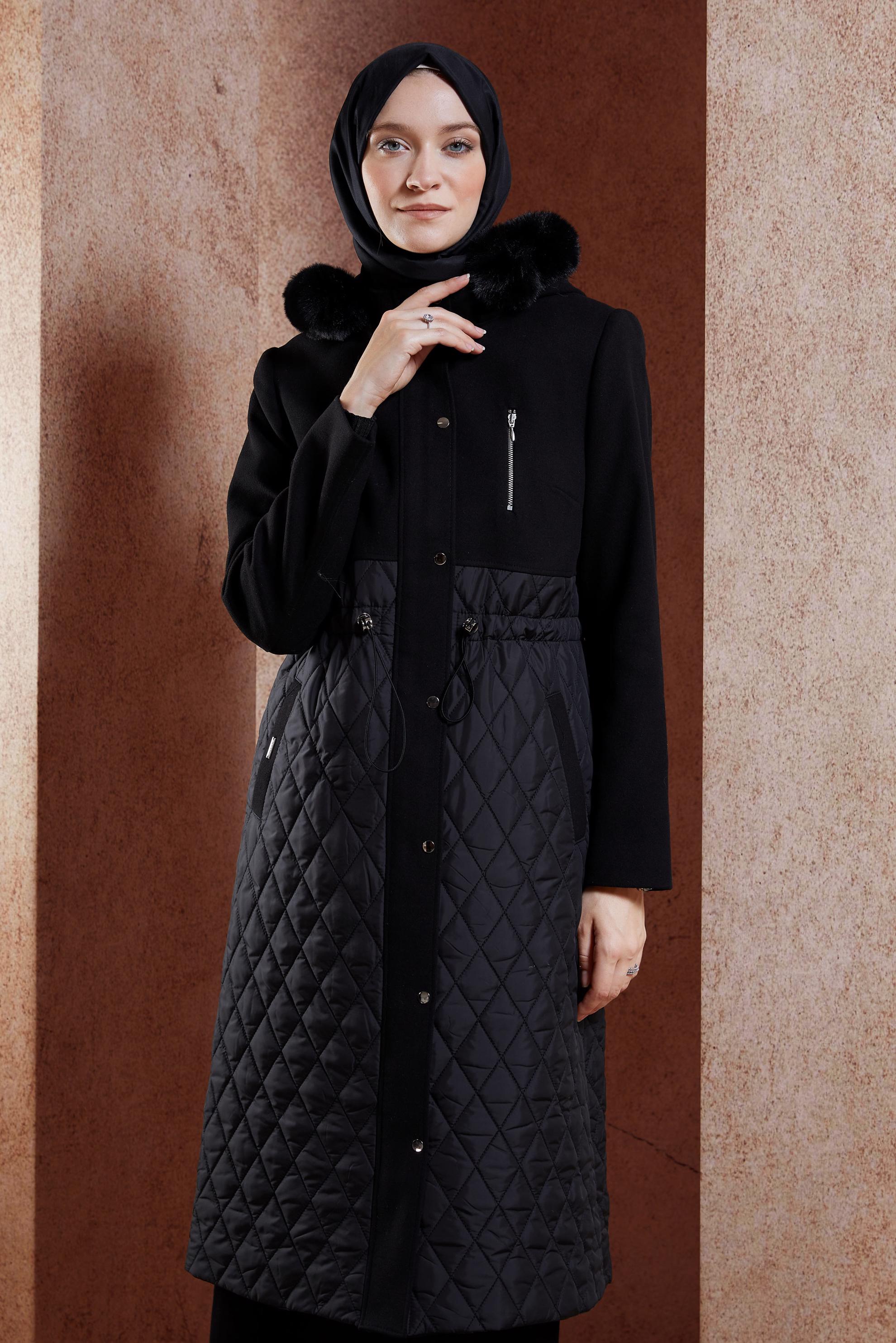 Tesettür giyim SİYAH KAPÜŞONU KÜRKLÜ KABAN 90508