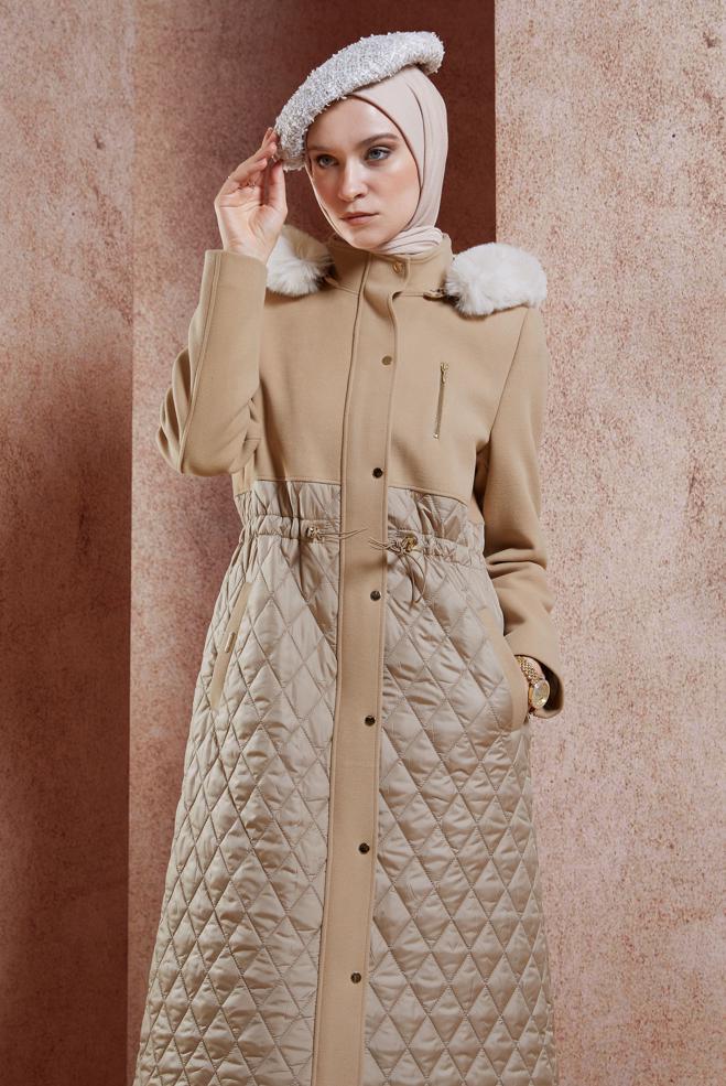 Vêtements hijab BRUN MANTEAU À CAPUCHE EN FOURRURE 90508 - ALVİNA