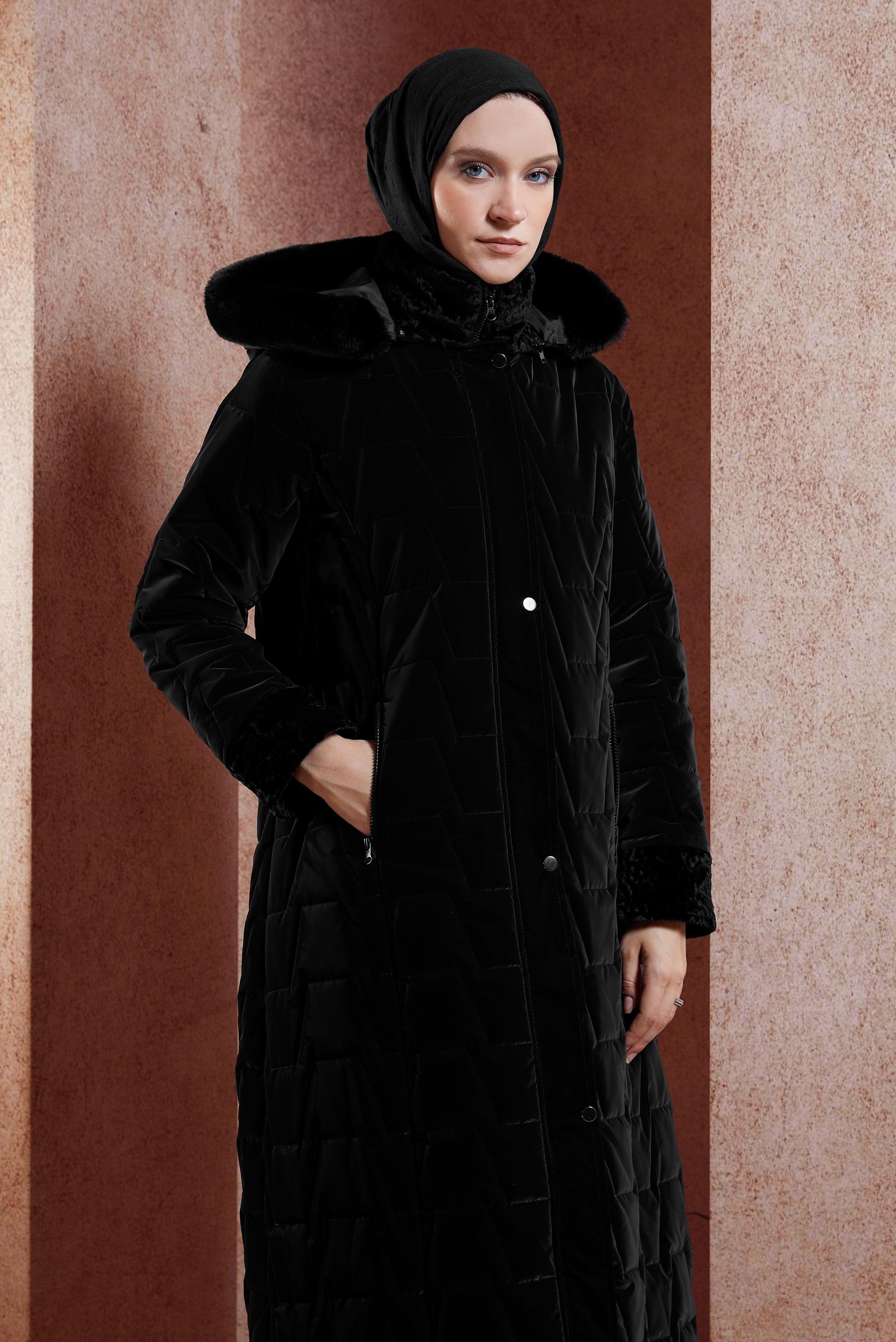 Tesettür giyim SİYAH KAPÜŞONLU KABAN 90512