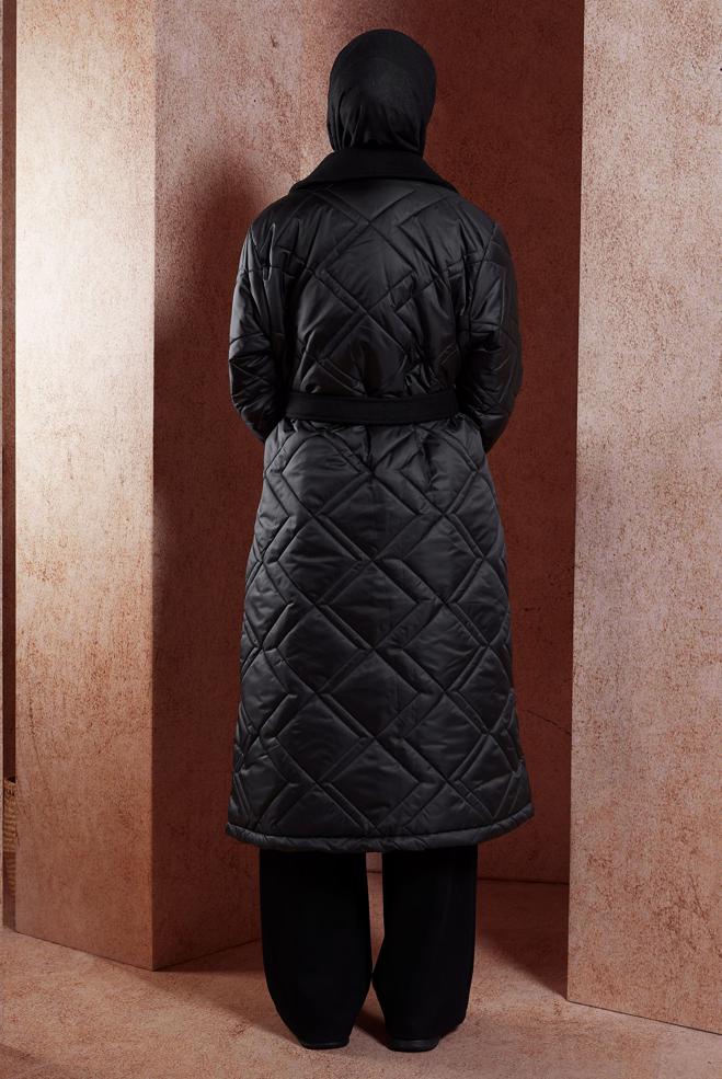 Tesettür giyim SİYAH KUŞAKLI KABAN 90513 - ALVİNA