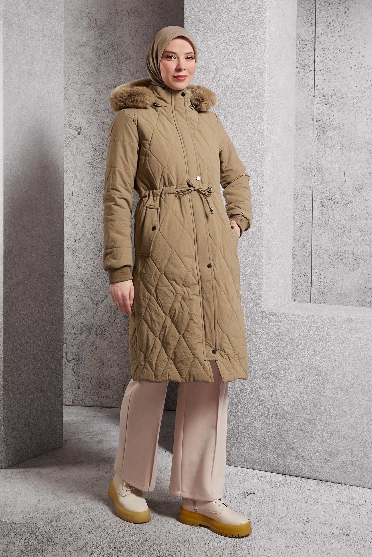 Tesettür giyim KAHVE KAPÜŞONU KÜRKLÜ KABAN 90518