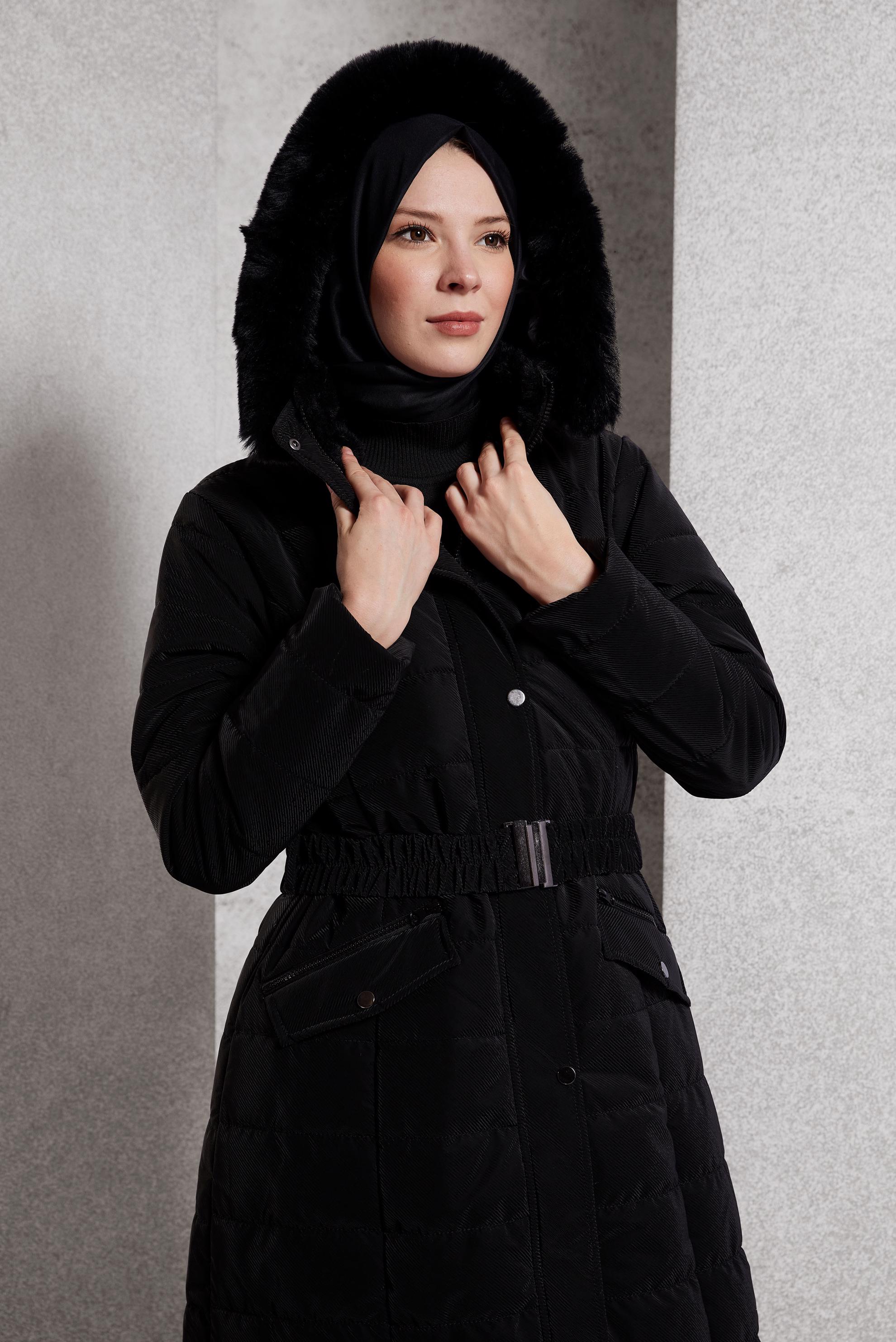 Vêtements hijab NOIR MANTEAU À CAPUCHE ET CEINTURE 90523