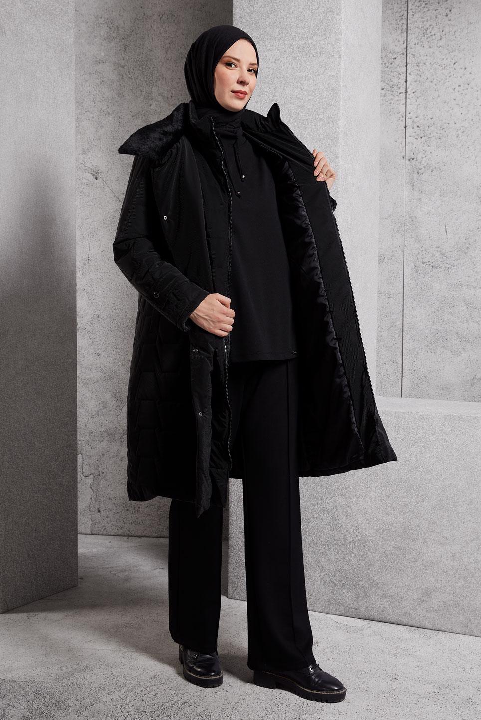Tesettür giyim SİYAH SUNİ KÜRK DETAYLI KABAN 90531