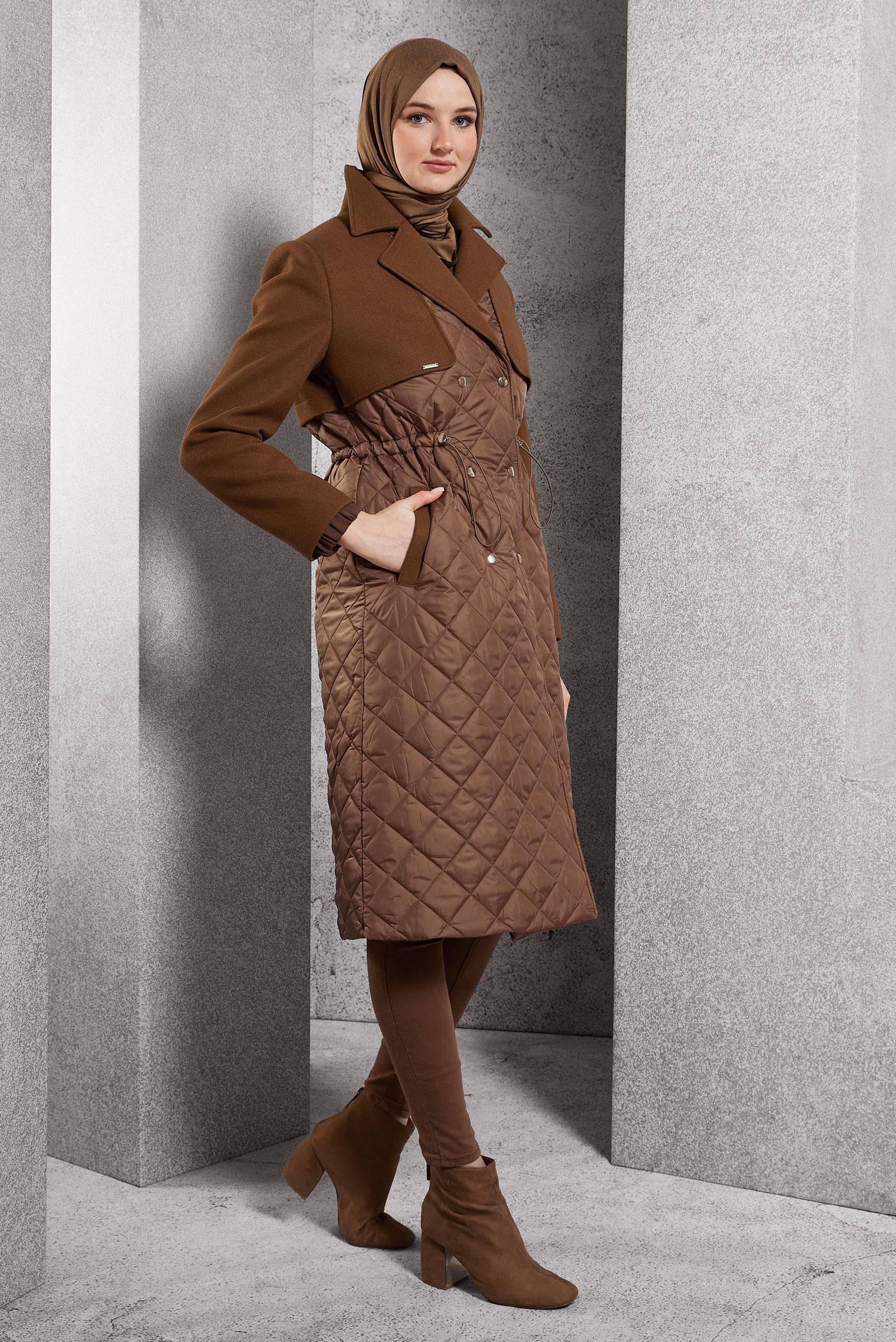 Vêtements hijab BRUN MANTEAU MATELASSÉ 90533