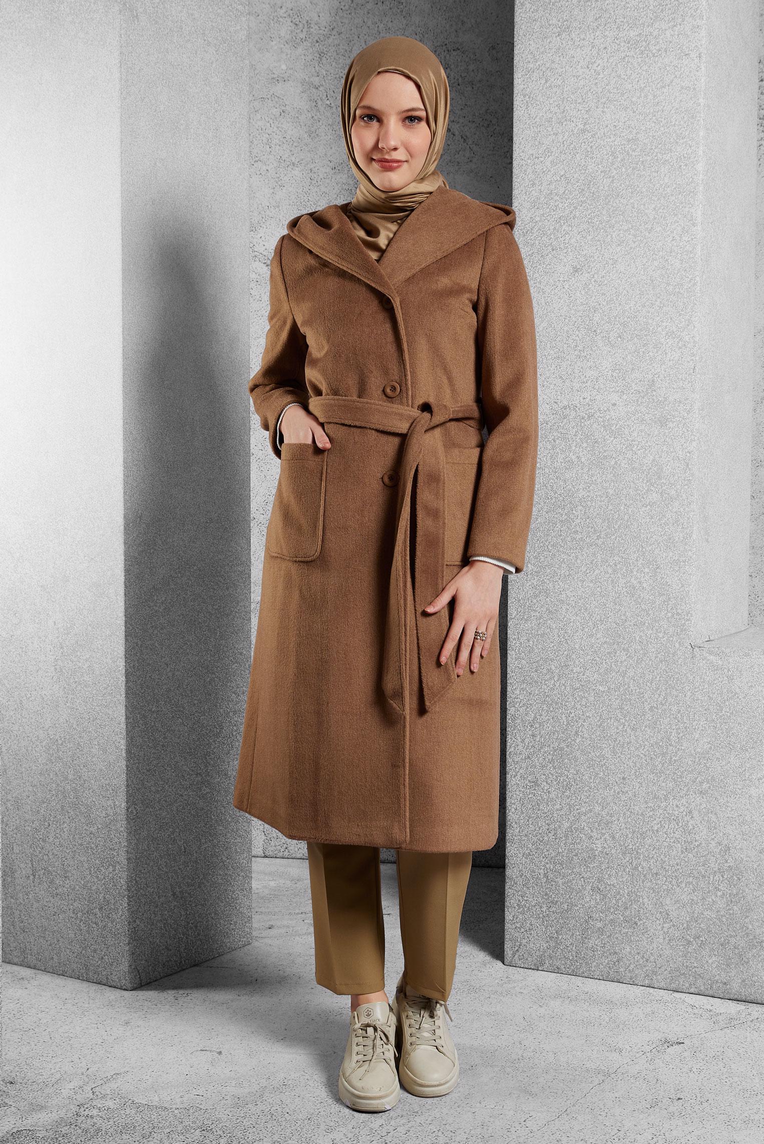 Vêtements hijab BRUN MANTEAU À CAPUCHE ET CEINTURE 90537