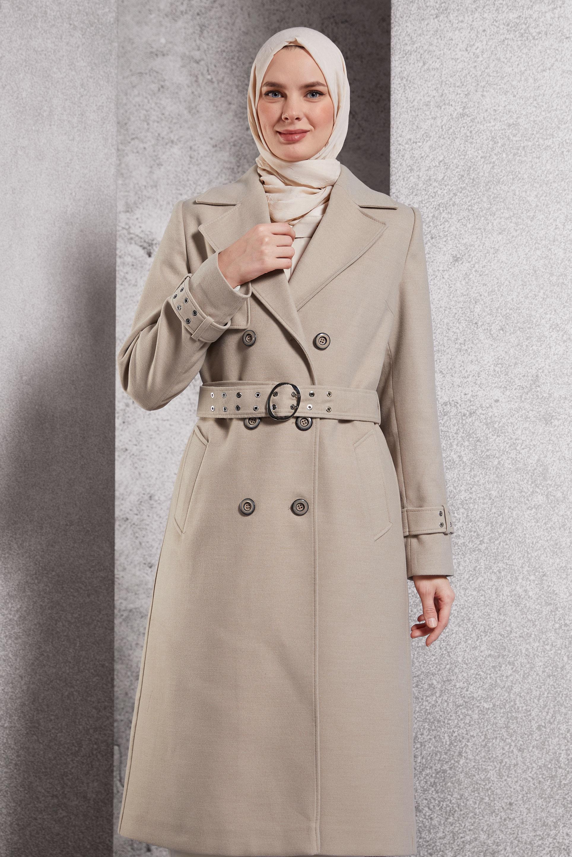 Tesettür giyim BEJ KEMERLİ KABAN 90551