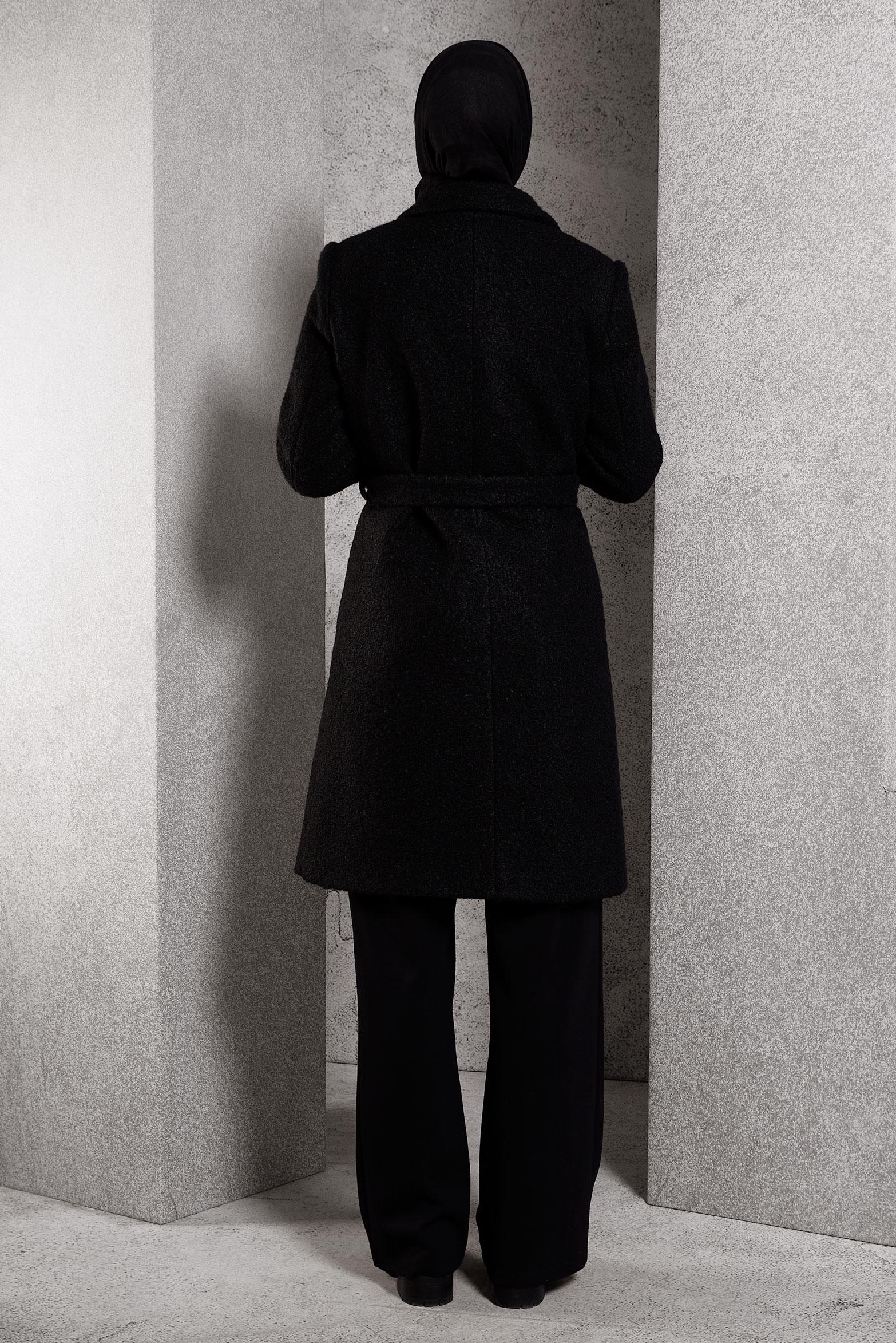 Tesettür giyim SİYAH KUŞAKLI KABAN 90556