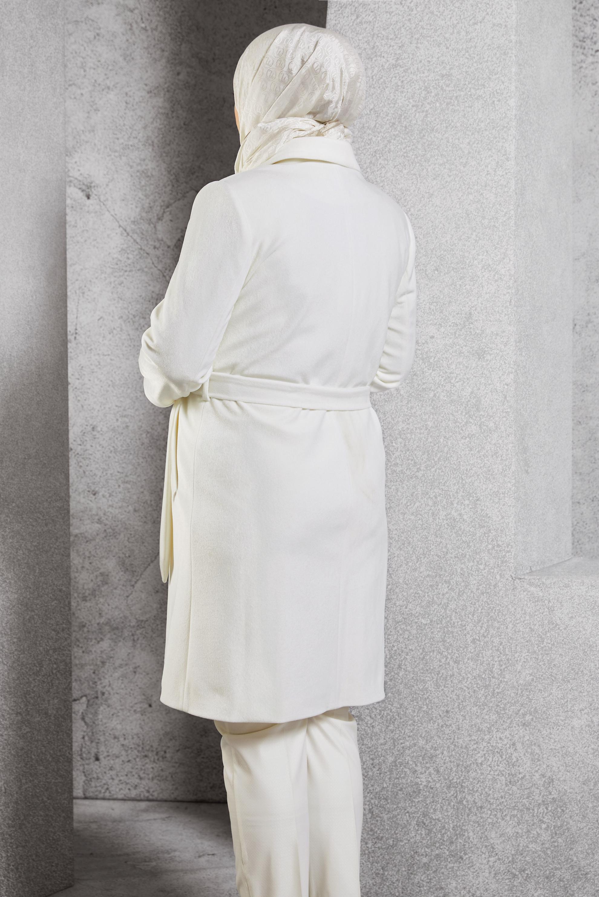Vêtements hijab BLANC MANTEAU CEINTURÉ 90558