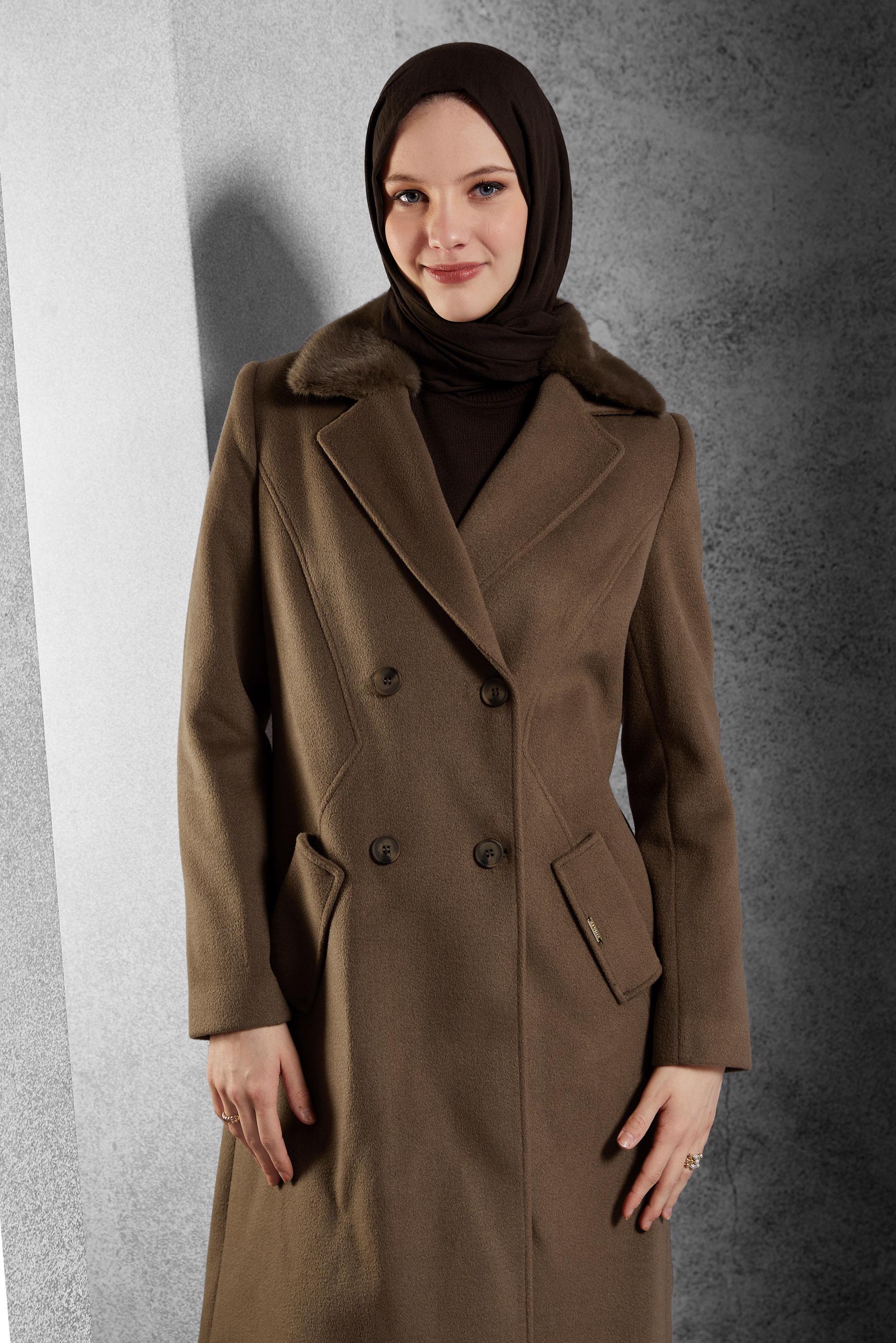 Vêtements hijab BRUN MANTEAU À COL EN FOURRURE 90562