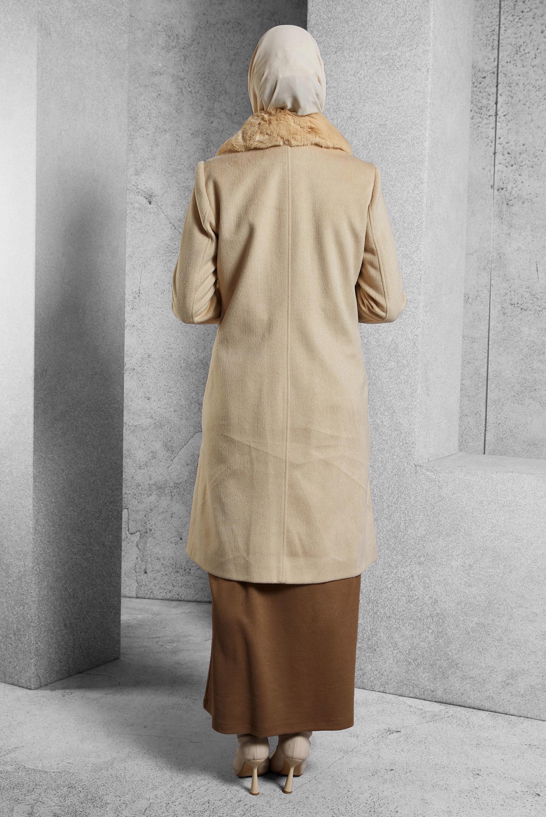 Vêtements hijab BRUN MANTEAU À COL EN FOURRURE 90562