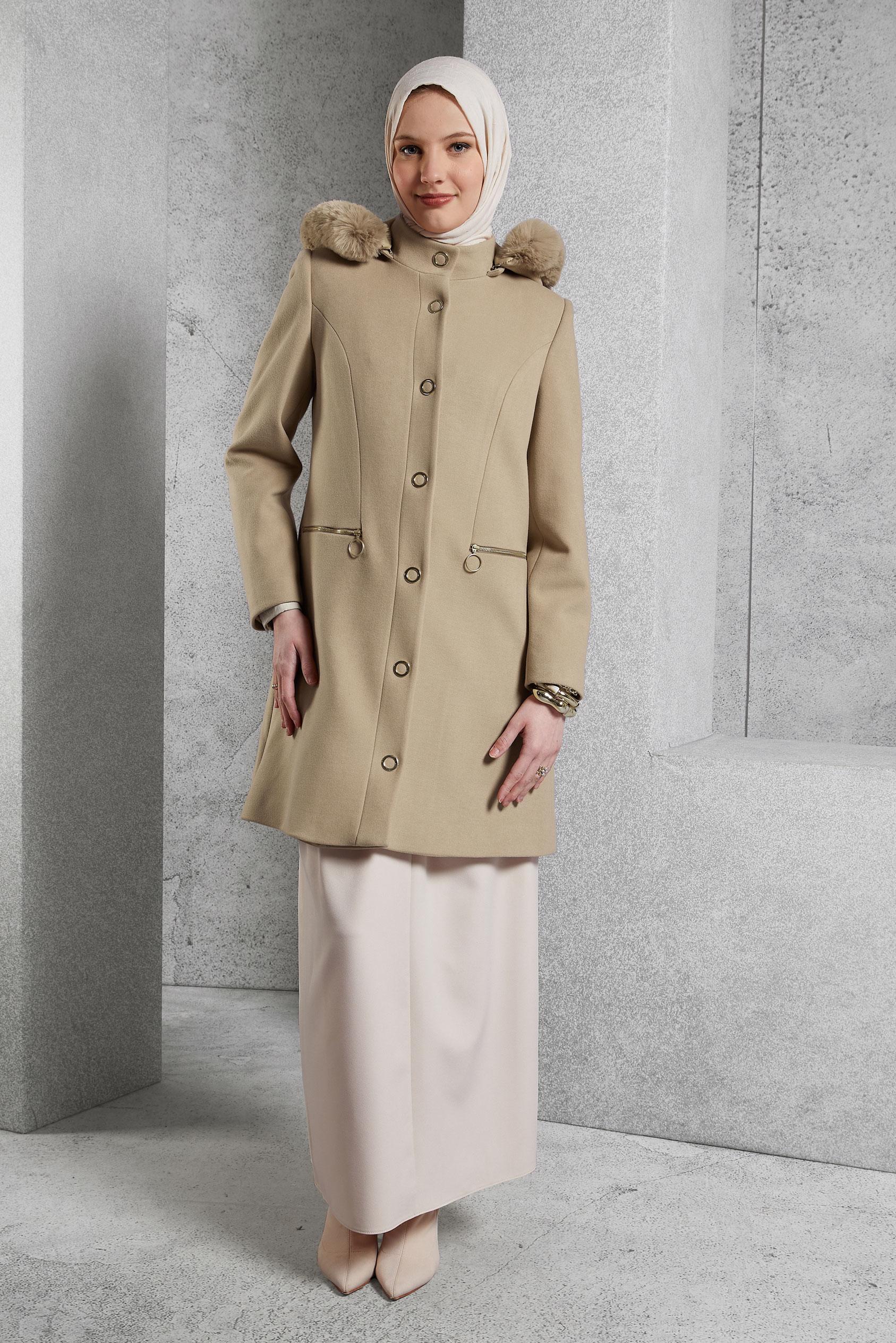 Tesettür giyim BEJ KAPÜŞONLU KABAN 90570