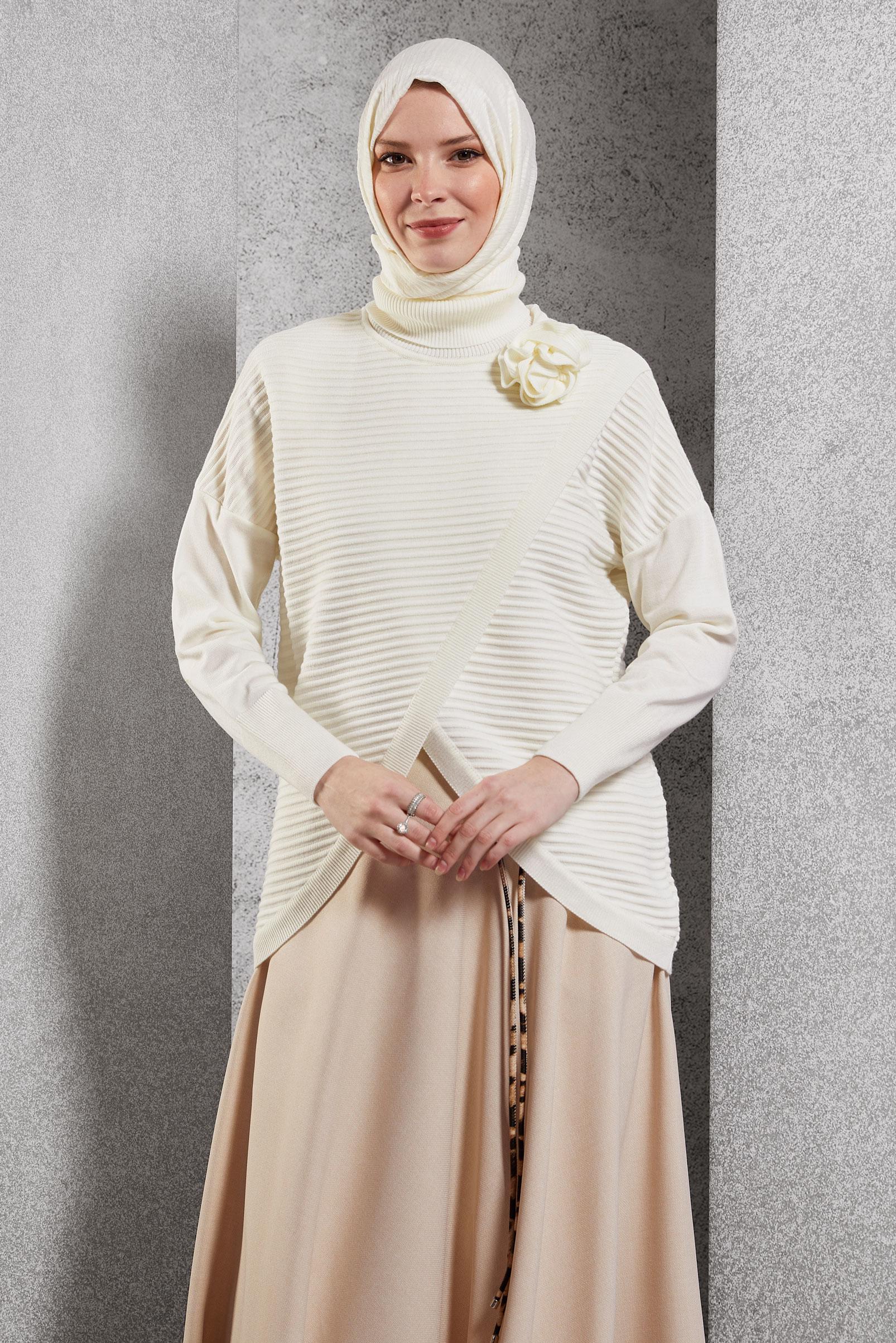 Vêtements hijab BLANC PULL EN MAILLE COUPE ASYMÉTRIQUE 44912