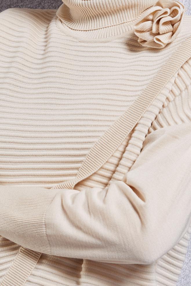 Tesettür giyim BEJ ASİMETRİK KESİM TRİKO KAZAK 44912 - ALVİNA