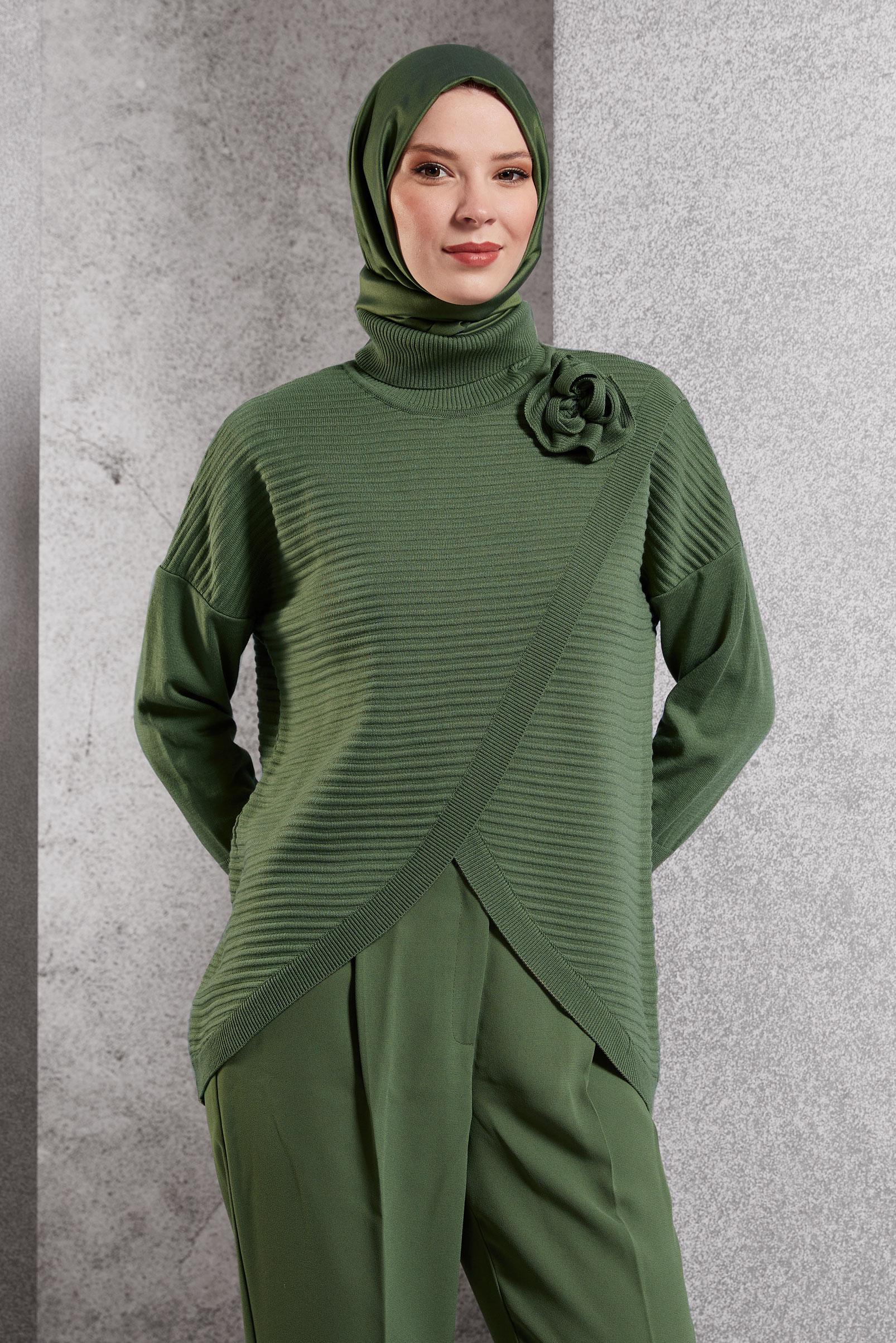 Vêtements hijab VERT PULL EN MAILLE COUPE ASYMÉTRIQUE 44912