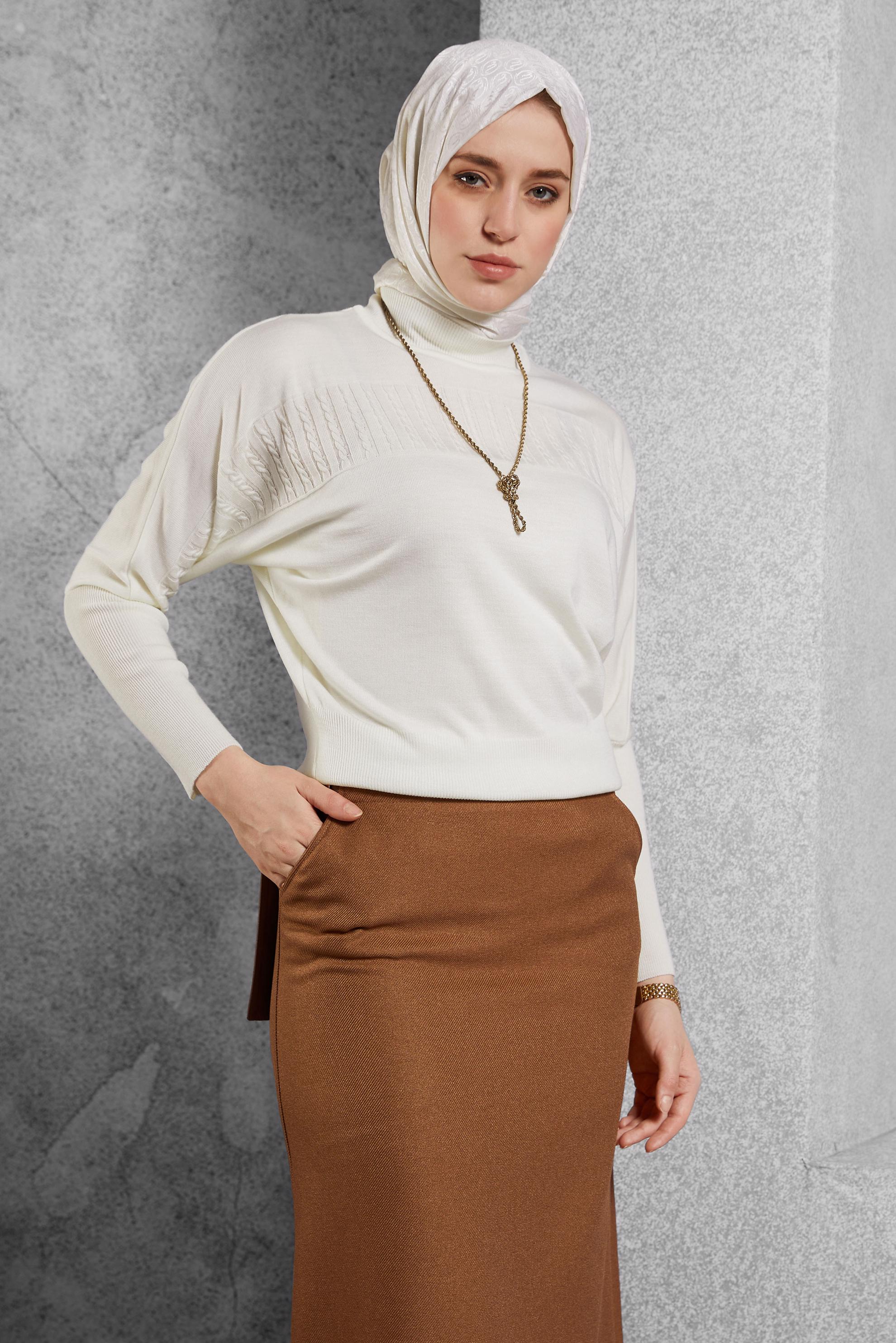 Tesettür giyim BEYAZ TRİKO KAZAK 45003