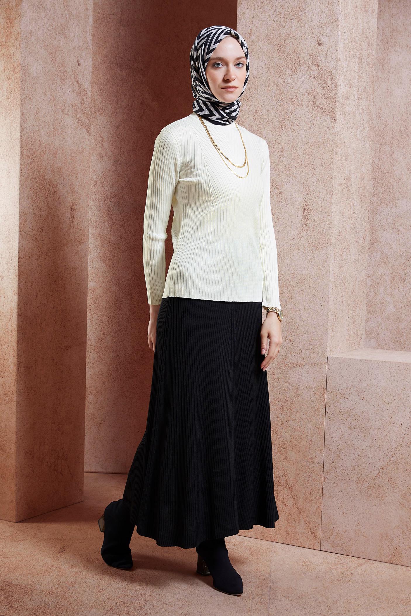 Tesettür giyim BEYAZ BİSİKLET YAKA TRİKO KAZAK 45004