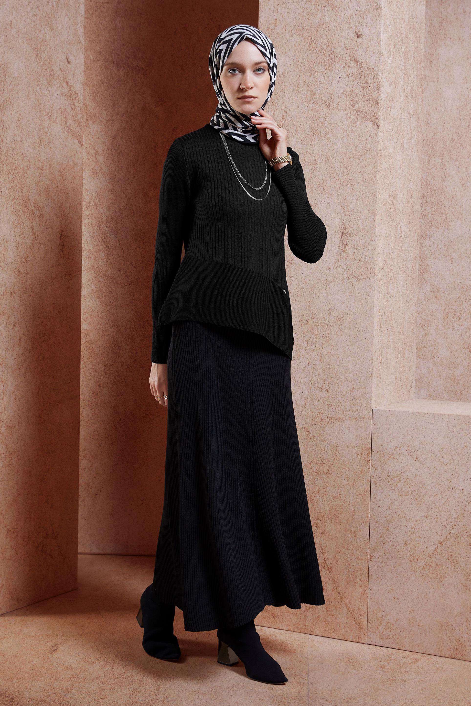 Tesettür giyim SİYAH ASİMETRİK KESİM TRİKO KAZAK 45008