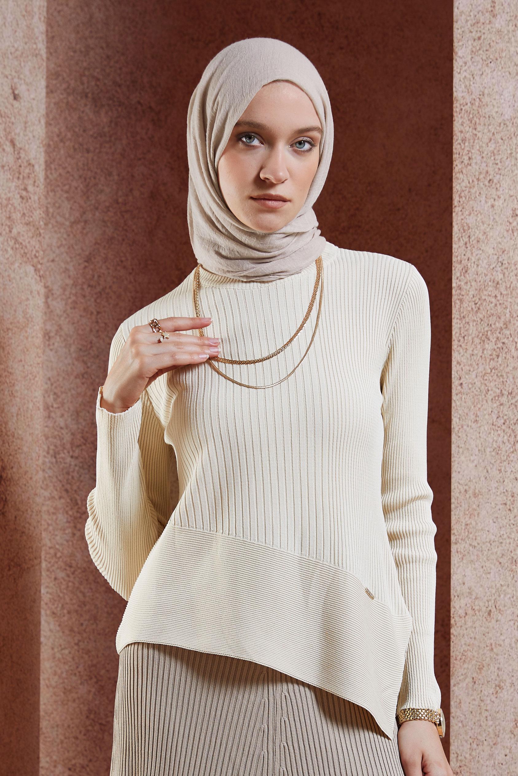 Tesettür giyim BEJ ASİMETRİK KESİM TRİKO KAZAK 45008