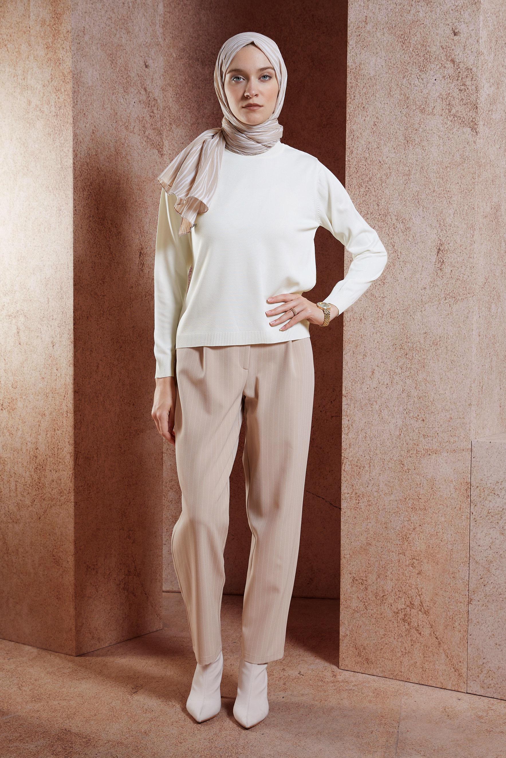 Vêtements hijab BLANC PULL EN MAILLE DROIT 45020