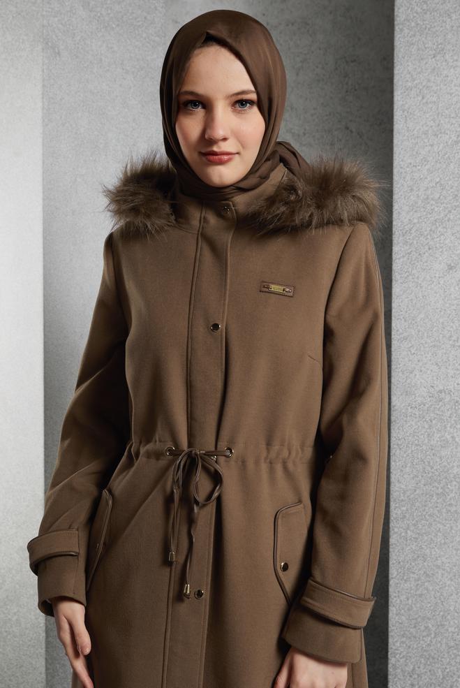 Tesettür giyim KAHVE KAPÜŞONLU MANTO 90560 - ALVİNA