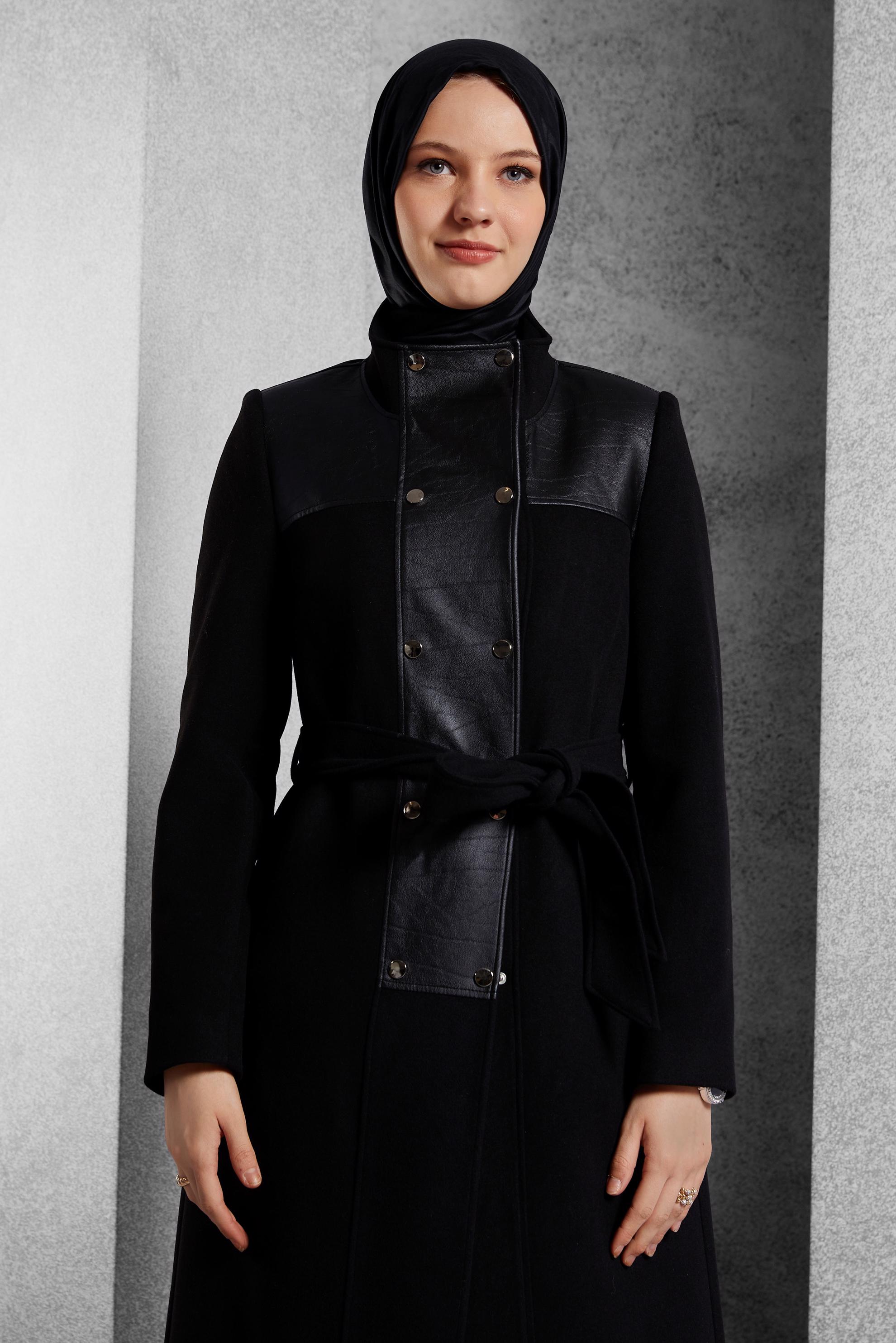 Tesettür giyim SİYAH KUŞAKLI MANTO 90568