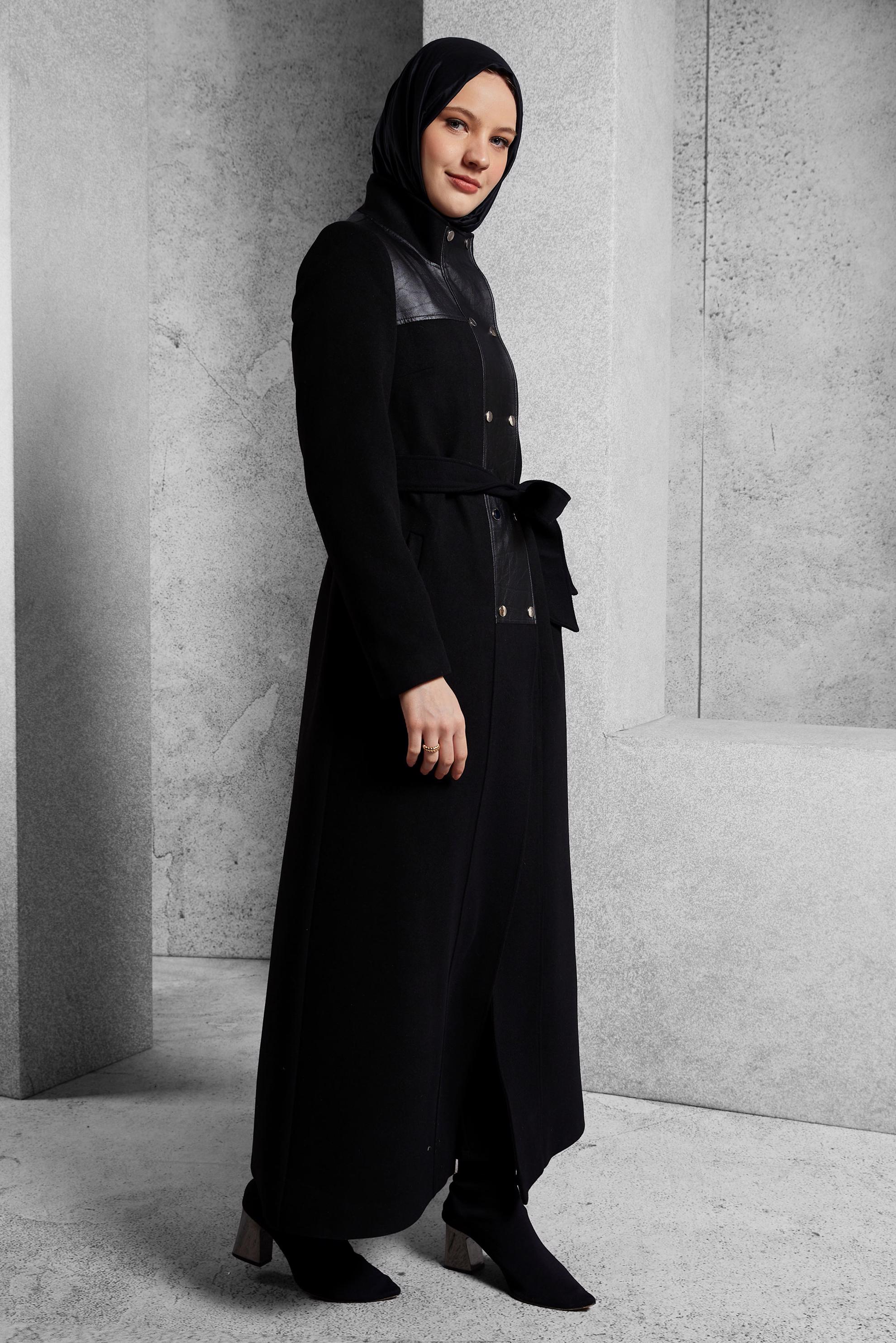 Tesettür giyim SİYAH KUŞAKLI MANTO 90568