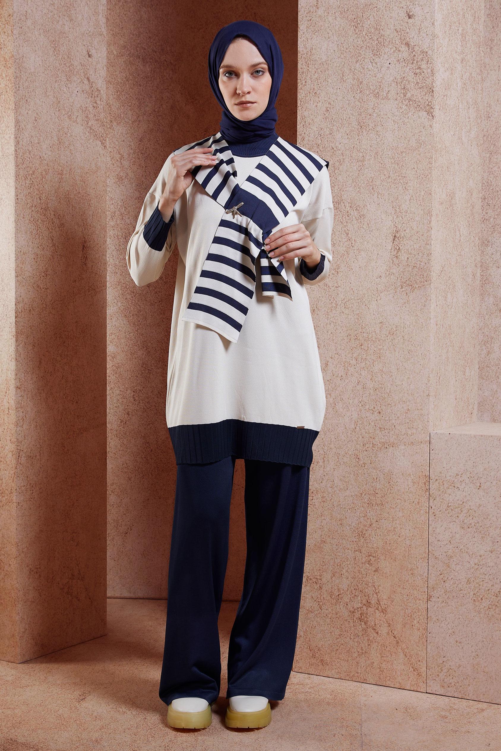 Vêtements hijab BLEU MARINE PANTALON EN MAILLE 70780