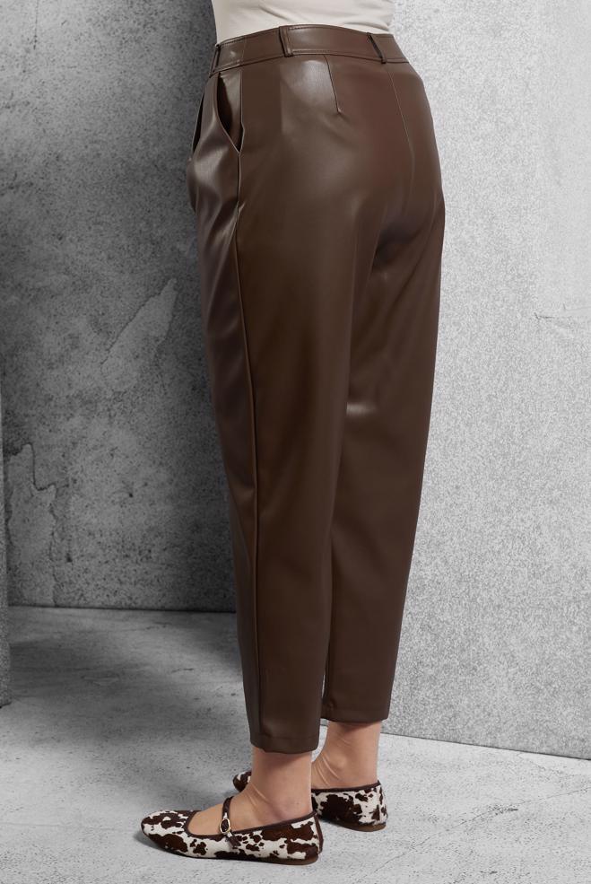 Vêtements hijab BRUN PANTALON EN SIMILI CUIR COUPE CAROTTE 70815 - ALVİNA