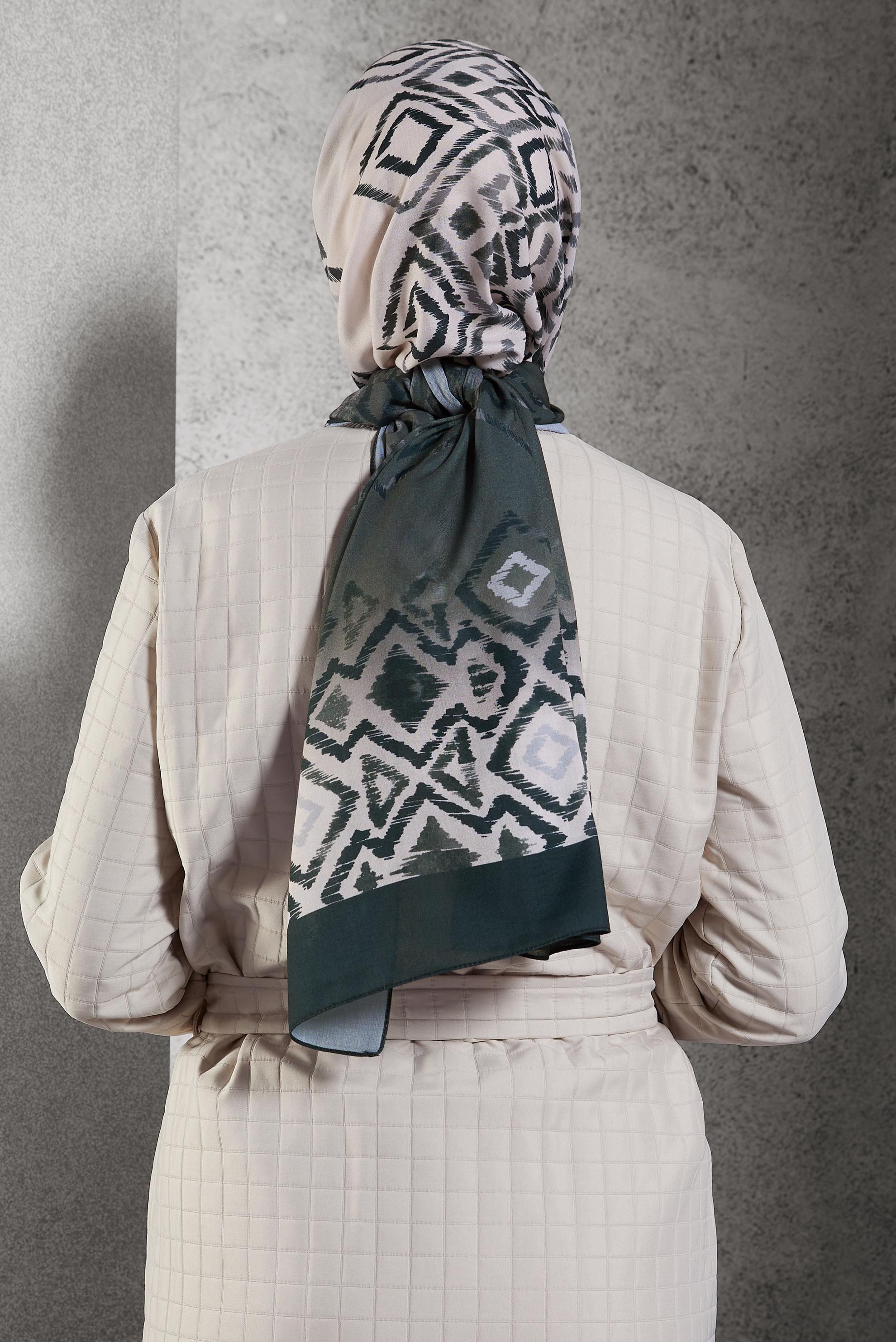 Tesettür giyim LACİVERT ALVİNA DESENLİ ŞAL 8503