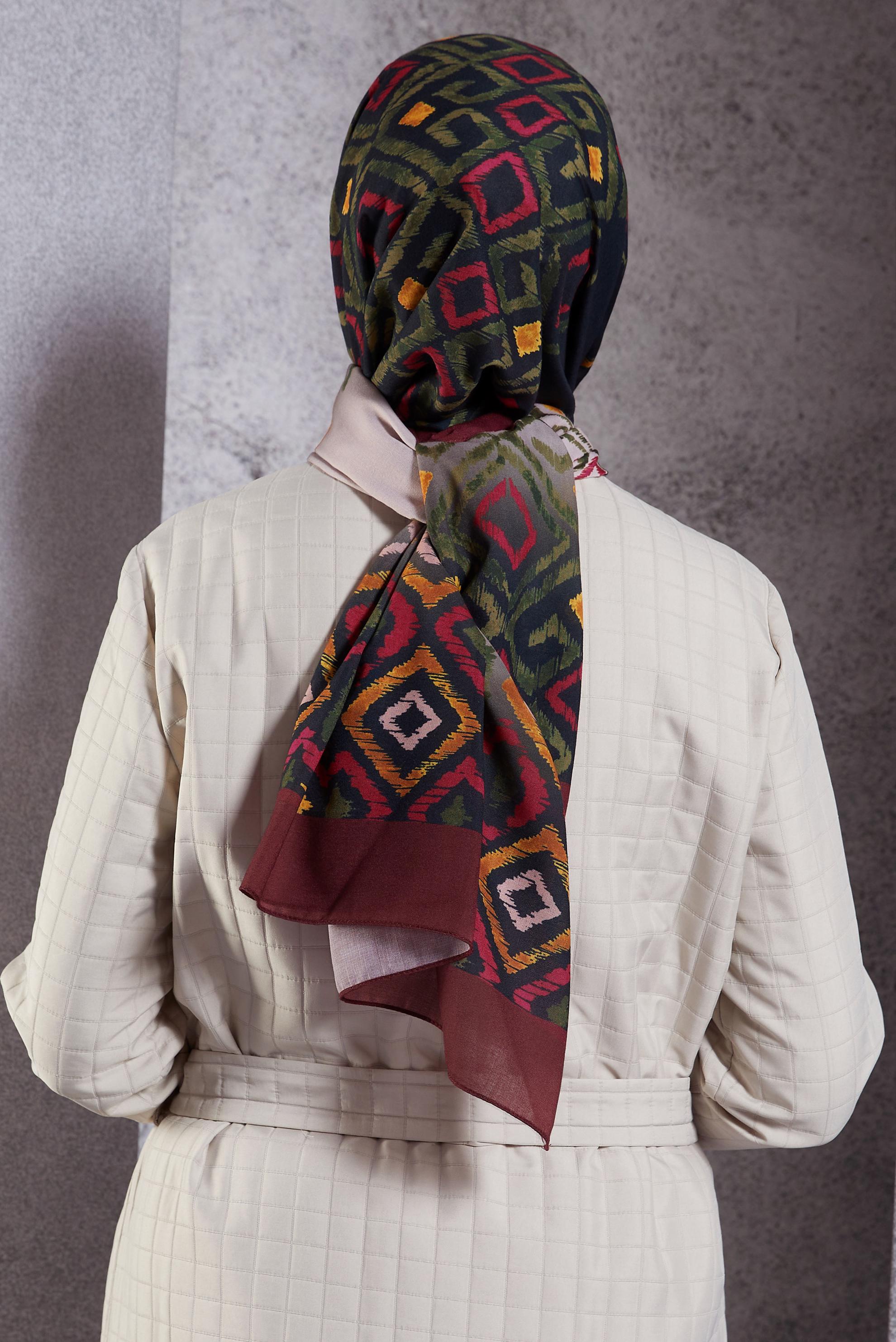 Tesettür giyim MÜRDÜM ALVİNA DESENLİ ŞAL 8503